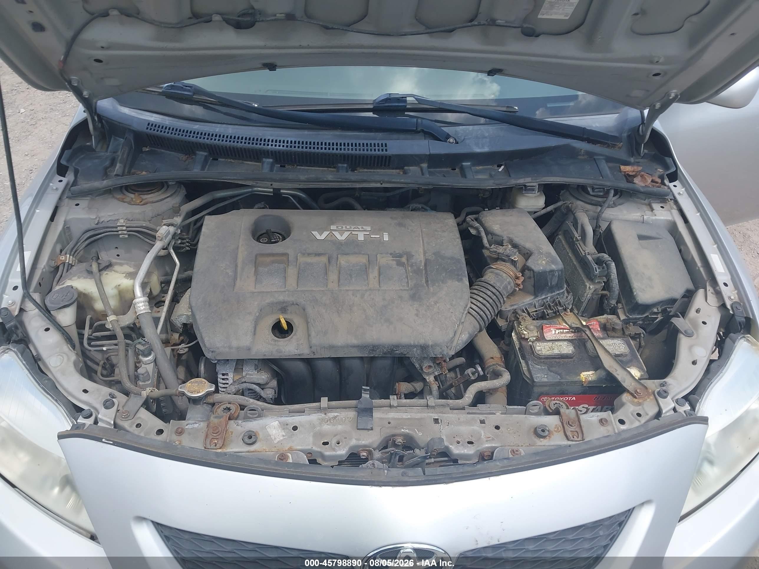 2010 Toyota Corolla Le Silver vin: 1NXBU4EE6AZ301628