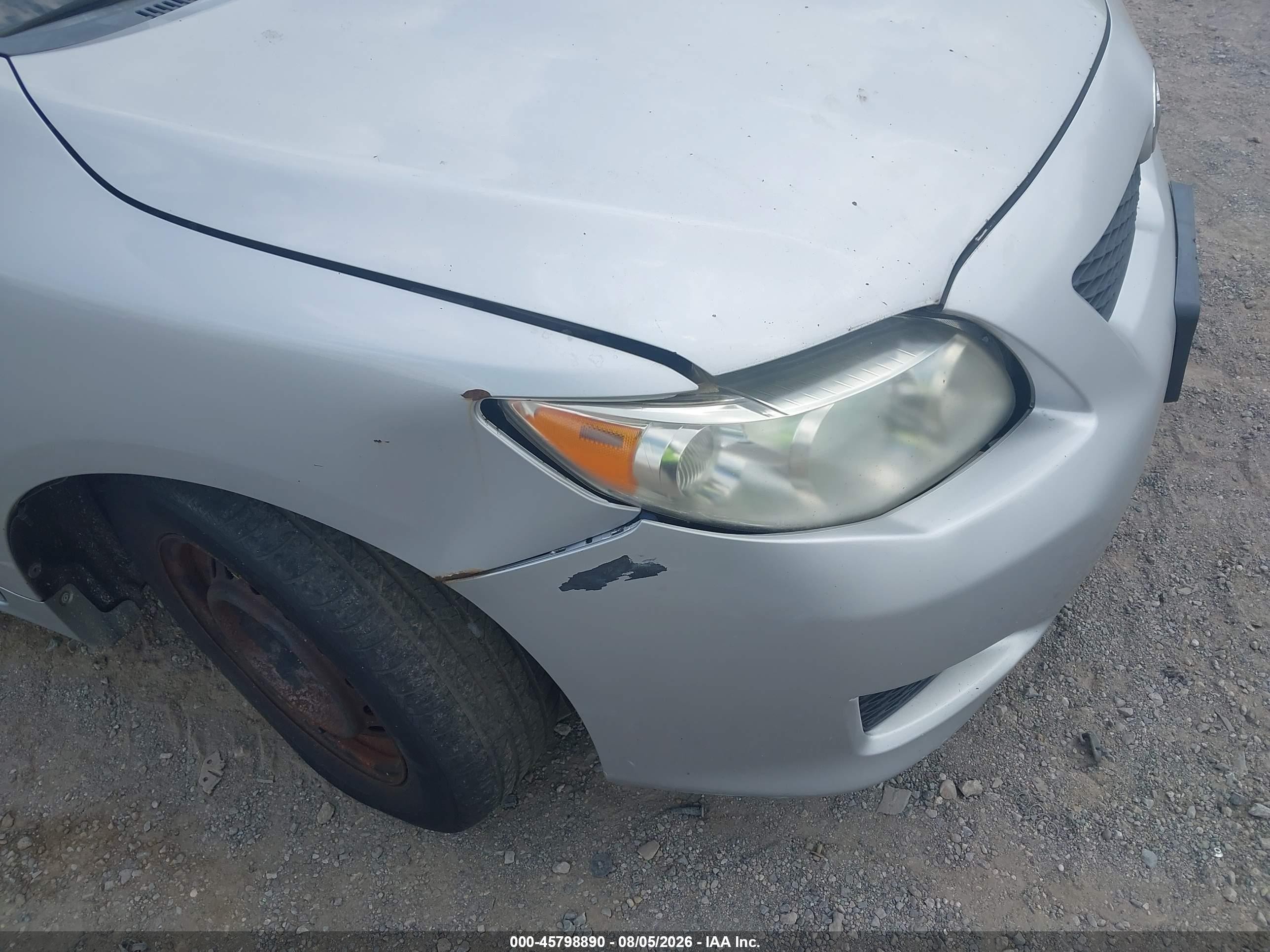 2010 Toyota Corolla Le Silver vin: 1NXBU4EE6AZ301628