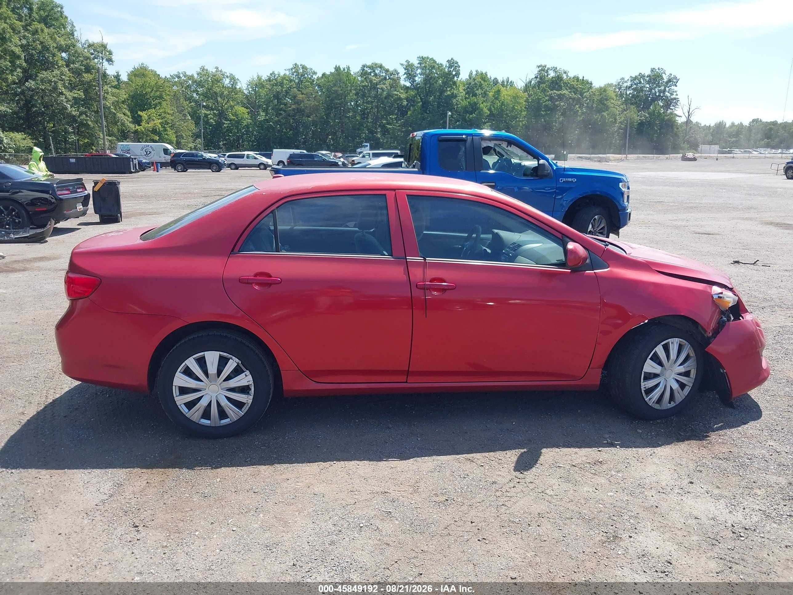 2010 Toyota Corolla Le Red vin: 1NXBU4EE6AZ307851