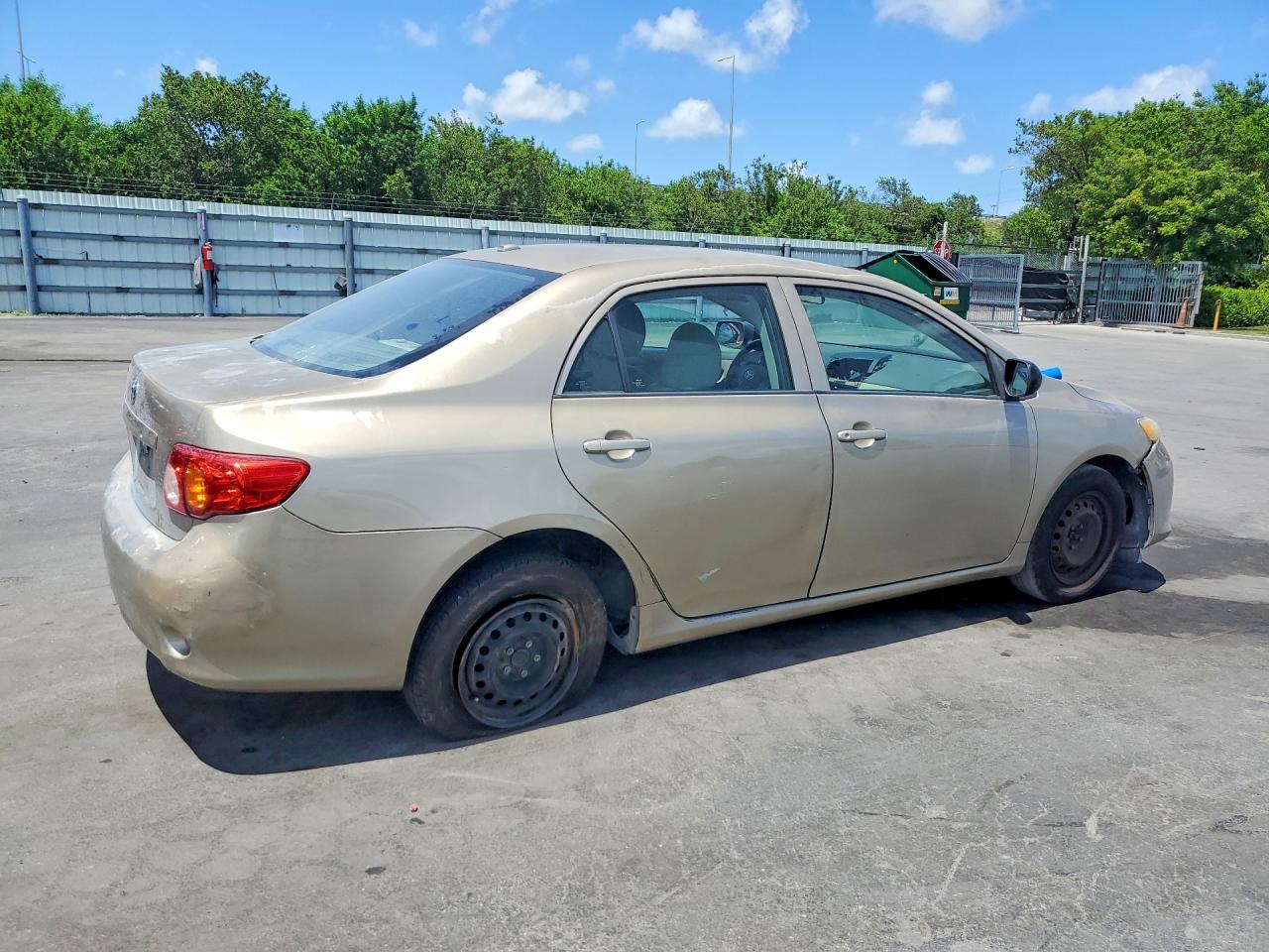 2010 Toyota Corolla Base Бежевый vin: 1NXBU4EE6AZ310569