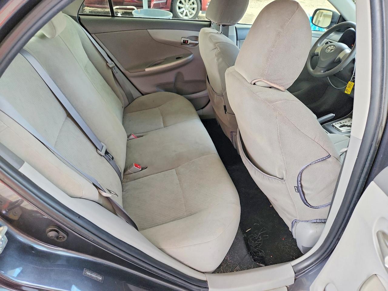 2010 Toyota Corolla Le Gray vin: 1NXBU4EE6AZ311205