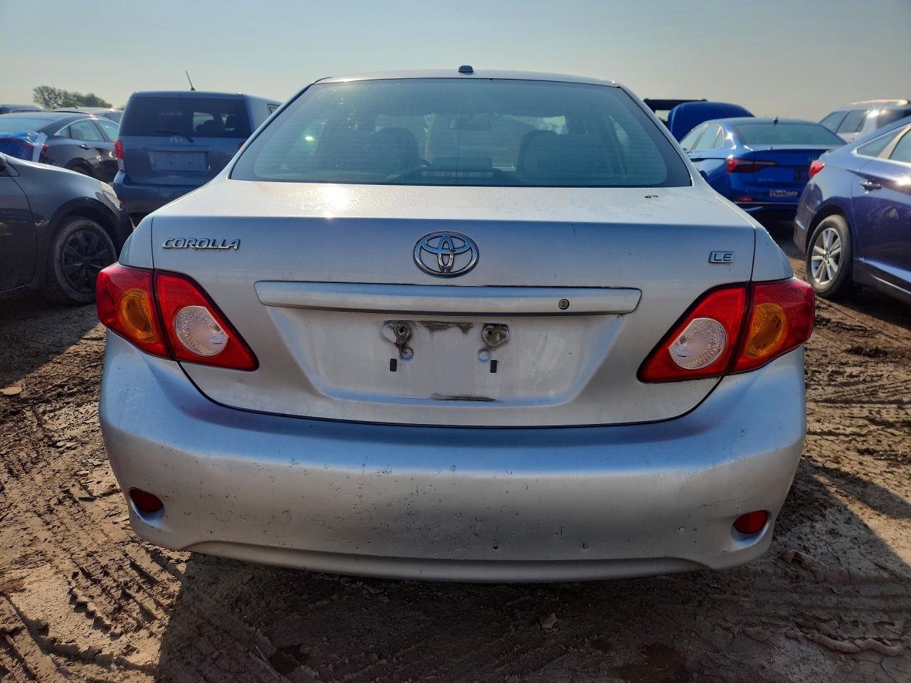 2010 Toyota Corolla Le Silver vin: 1NXBU4EE6AZ318932