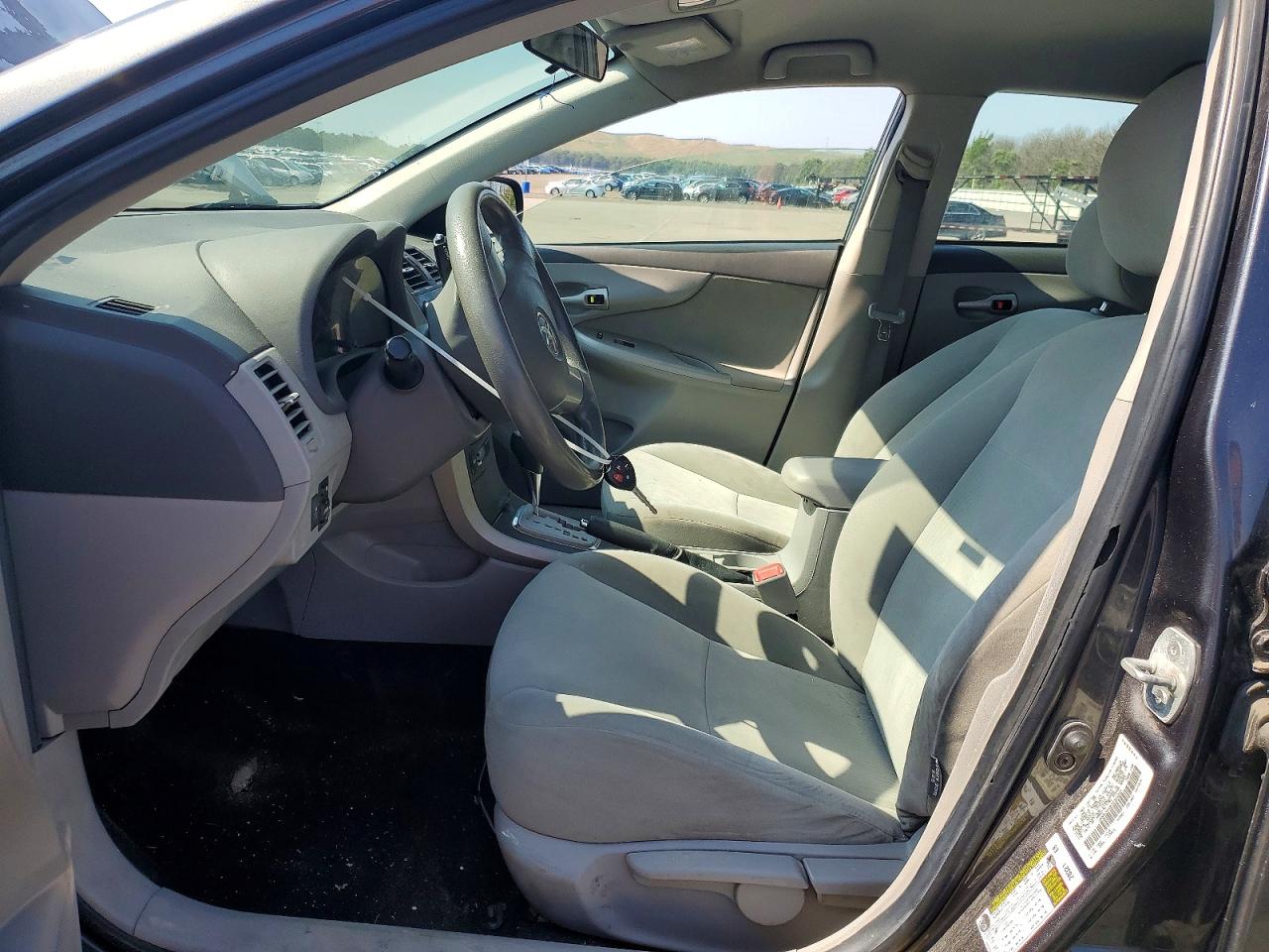 2010 Toyota Corolla Le Gray vin: 1NXBU4EE6AZ321393