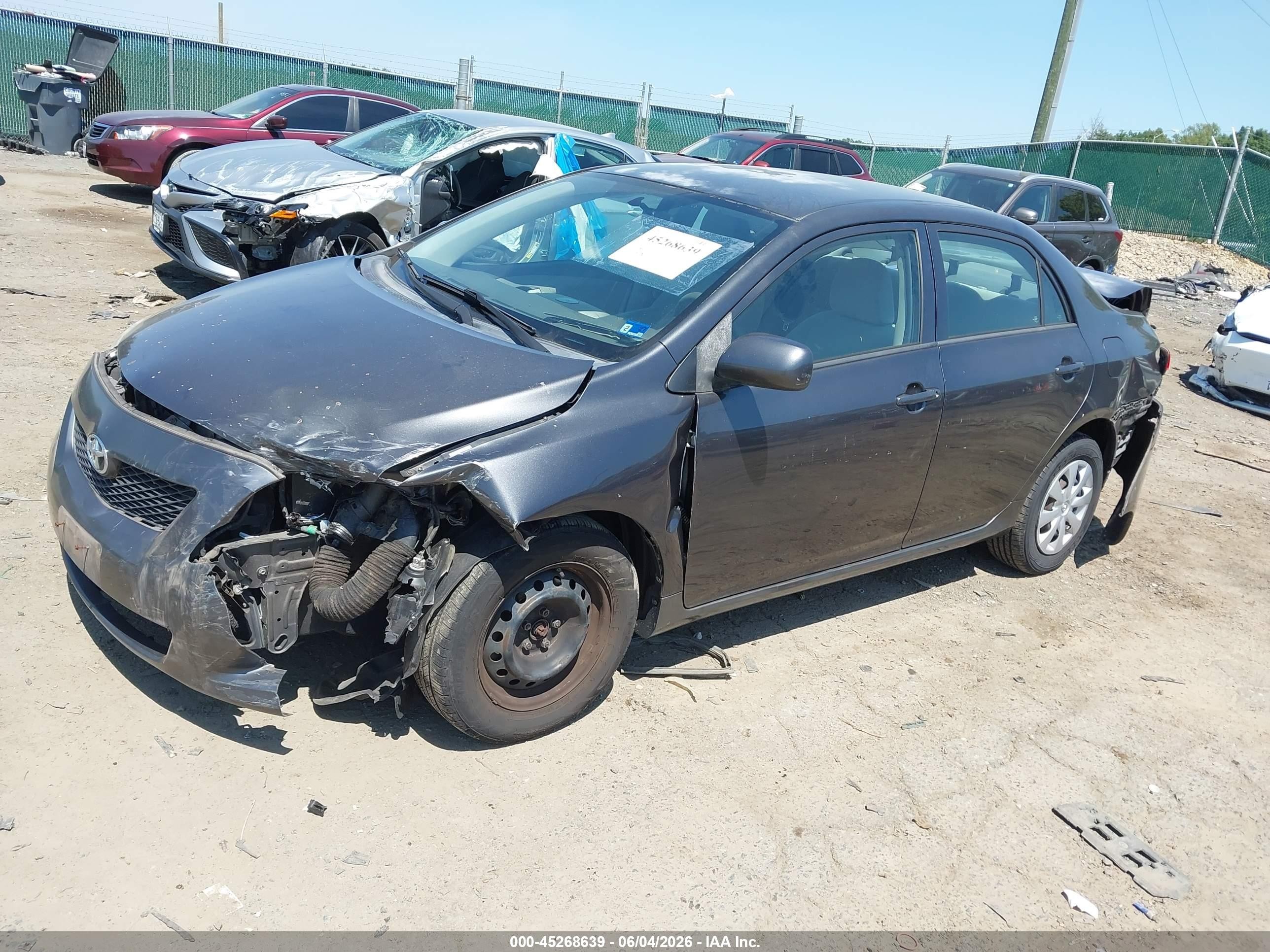 2010 Toyota Corolla Le Gray vin: 1NXBU4EE6AZ329512