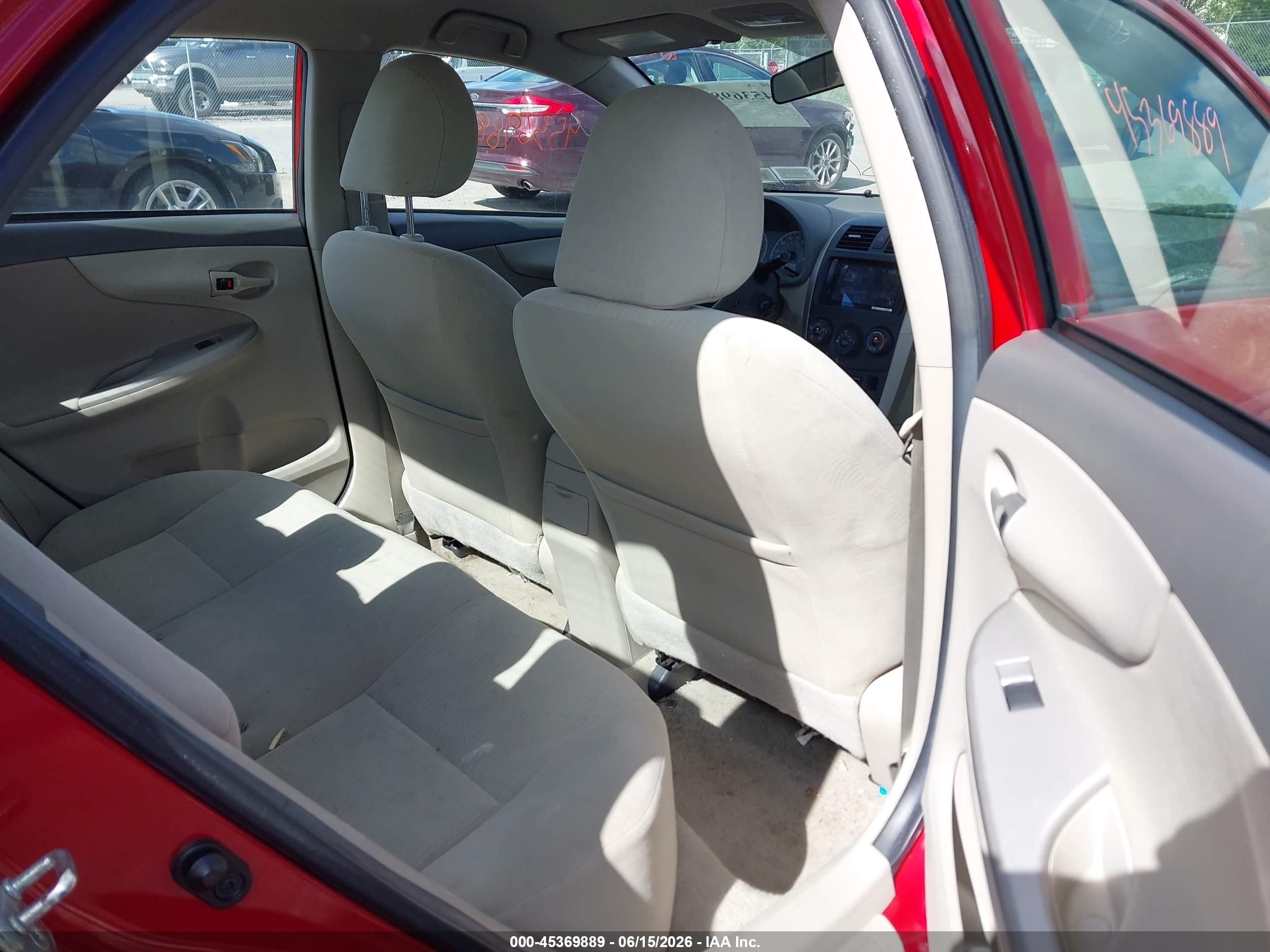 2010 Toyota Corolla Le Красный vin: 1NXBU4EE6AZ344284