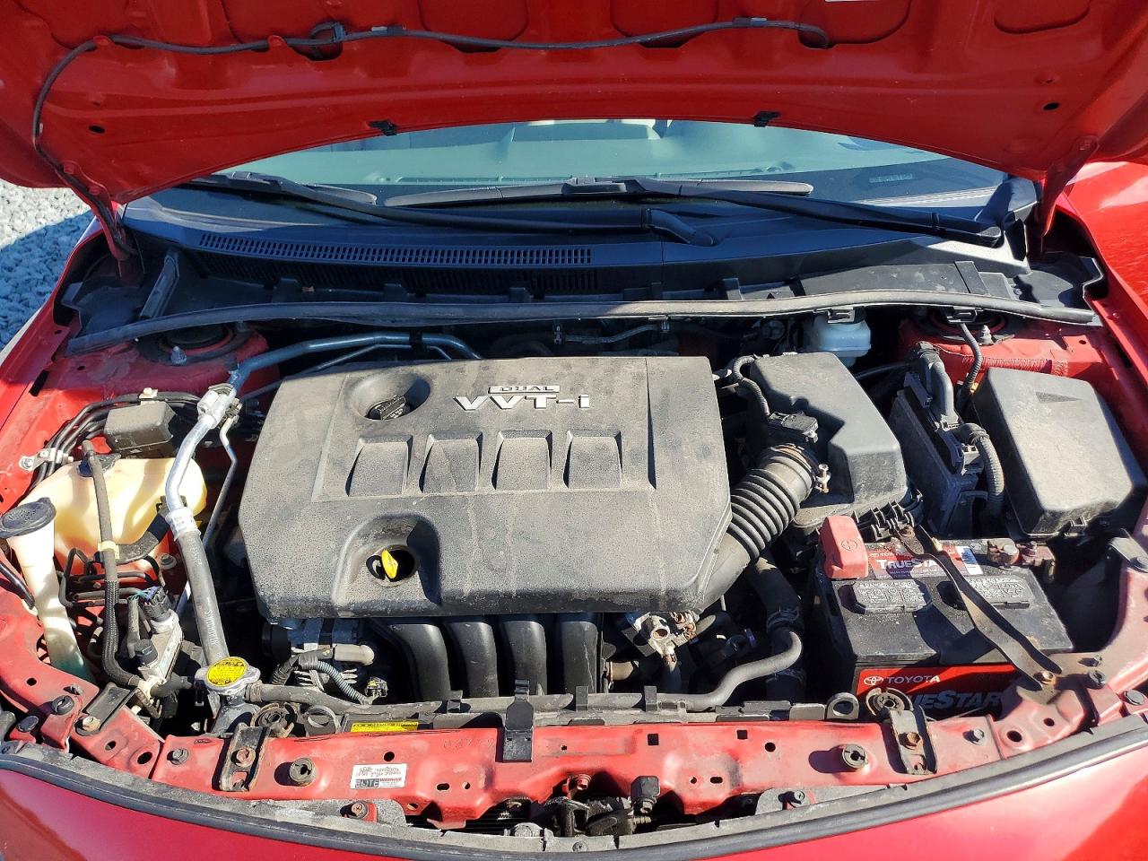 2010 Toyota Corolla Le Red vin: 1NXBU4EE6AZ354104