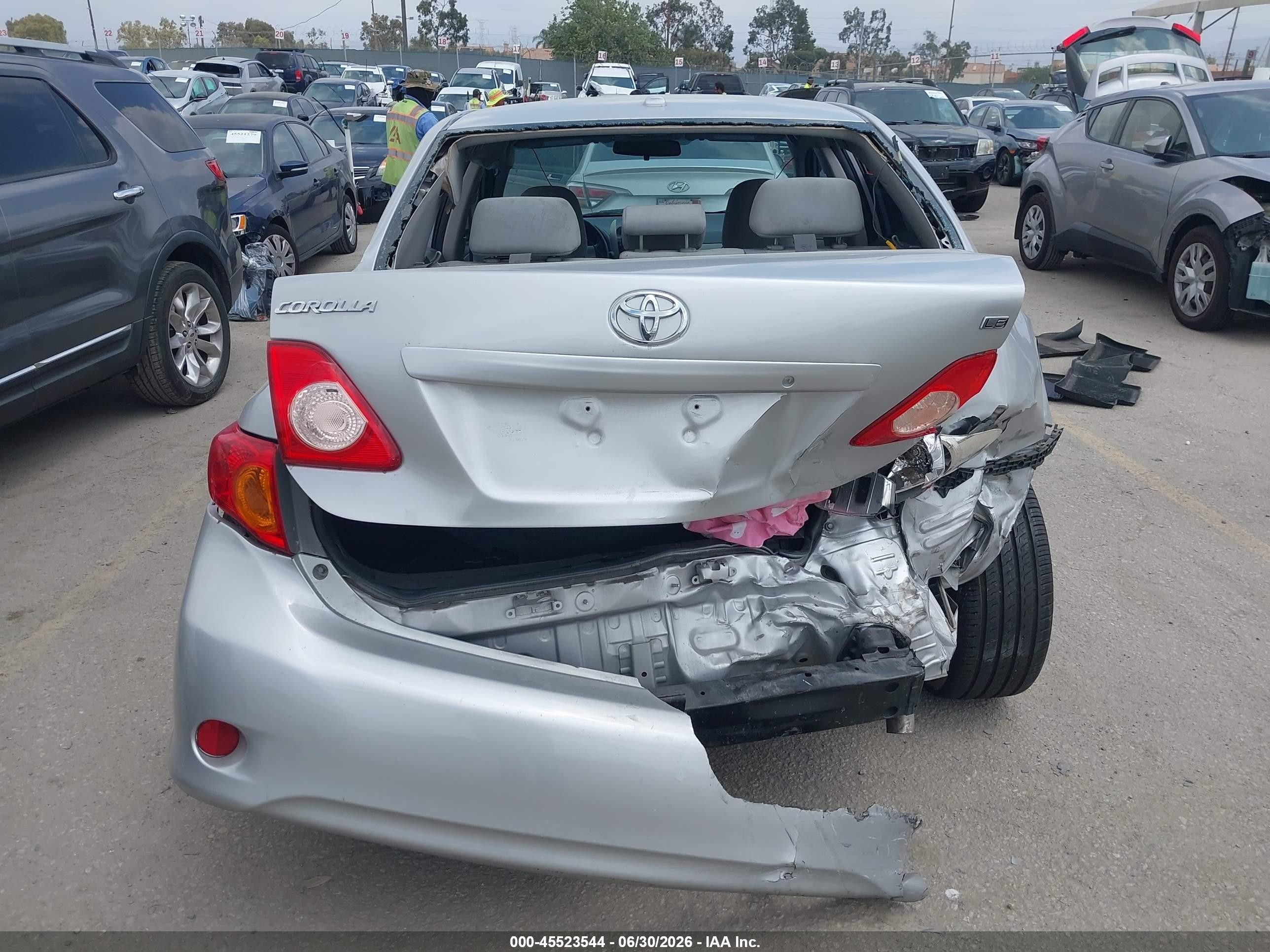 2010 Toyota Corolla Le Gray vin: 1NXBU4EE7AZ174825