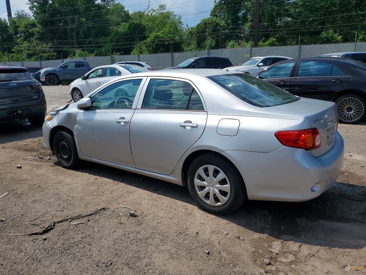 2010 Toyota Corolla Le Silver vin: 1NXBU4EE7AZ197036