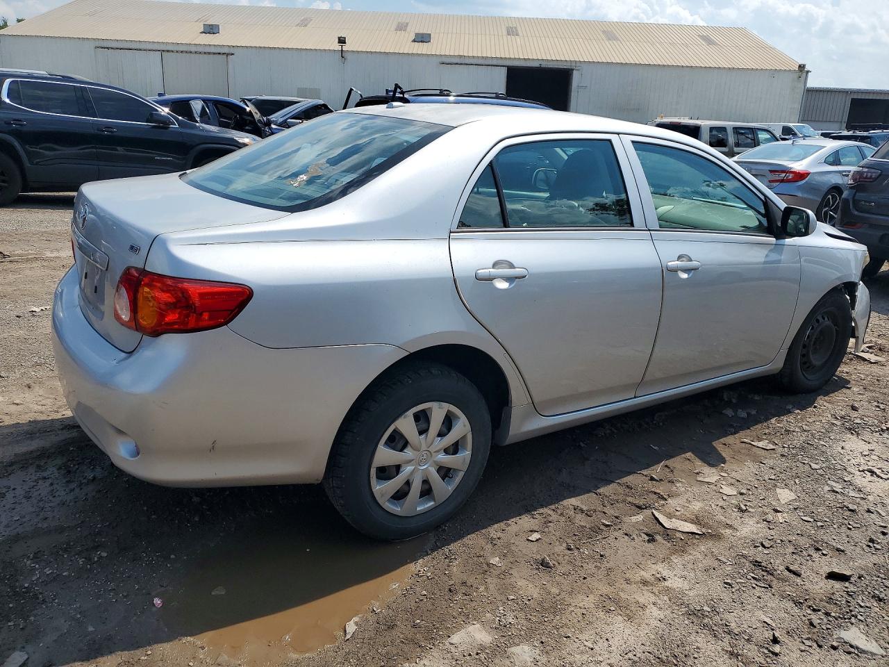 2010 Toyota Corolla Le Silver vin: 1NXBU4EE7AZ197036
