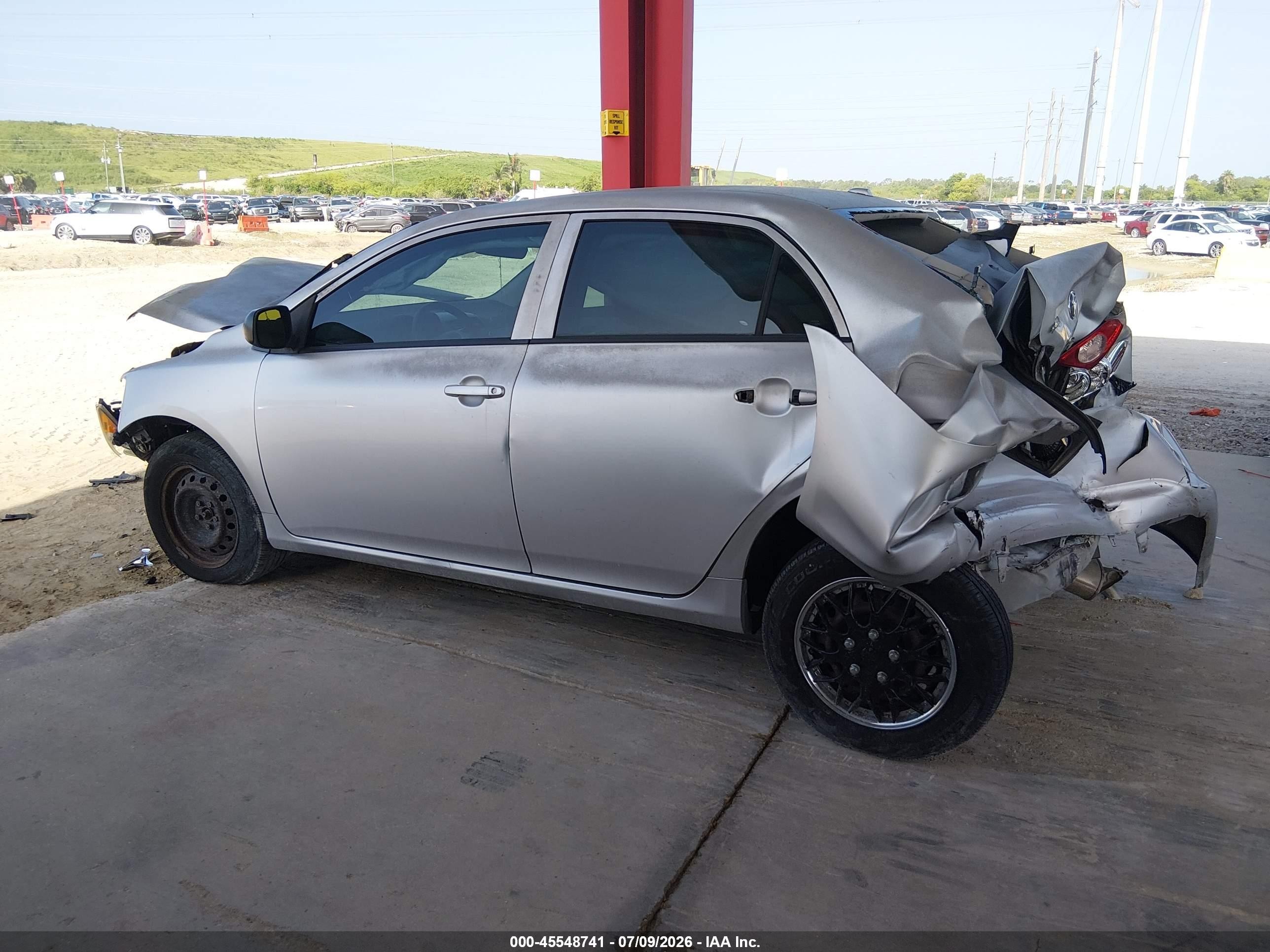 2010 Toyota Corolla   Silver vin: 1NXBU4EE7AZ199773