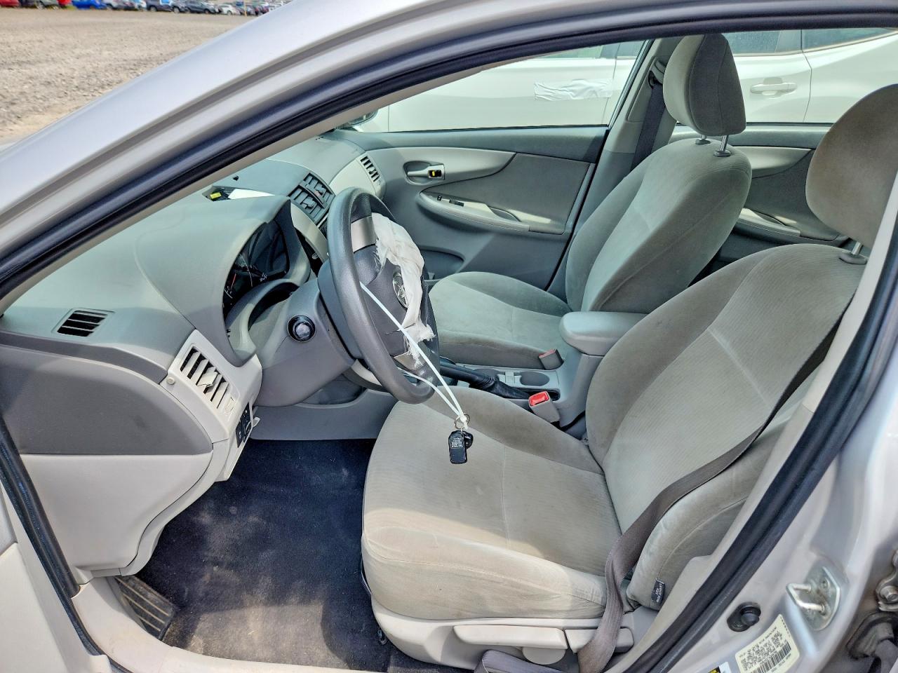 2010 Toyota Corolla Le Silver vin: 1NXBU4EE7AZ206799