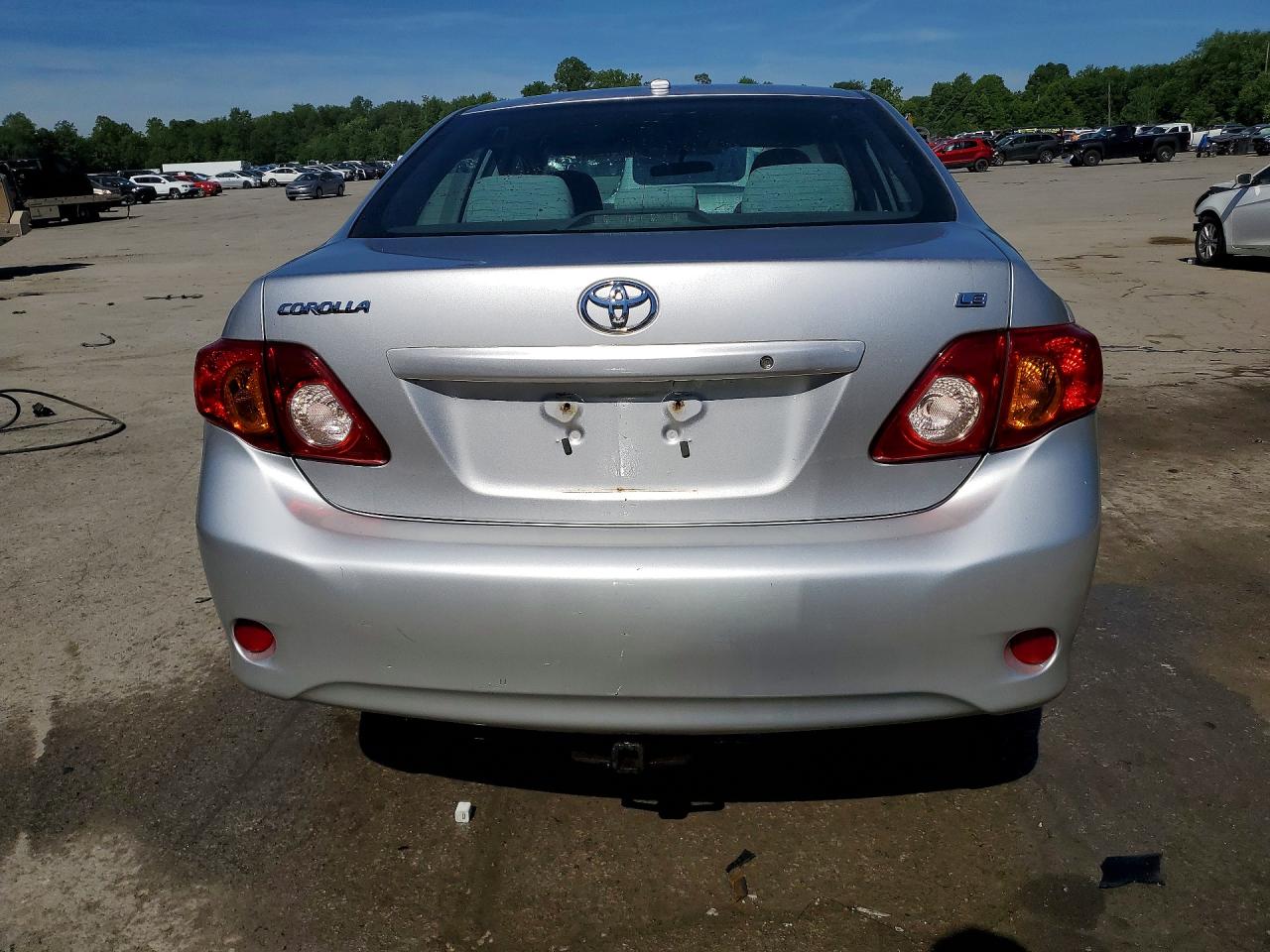2010 Toyota Corolla Le Silver vin: 1NXBU4EE7AZ206799