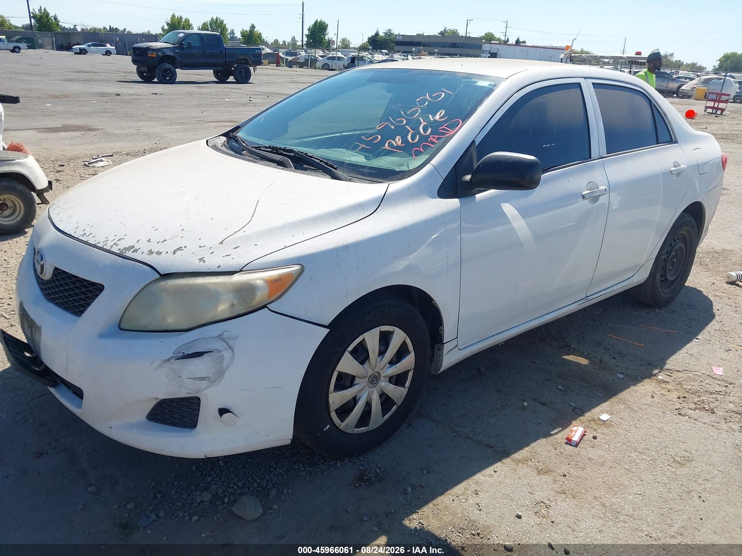 2010 Toyota Corolla   White vin: 1NXBU4EE7AZ209427