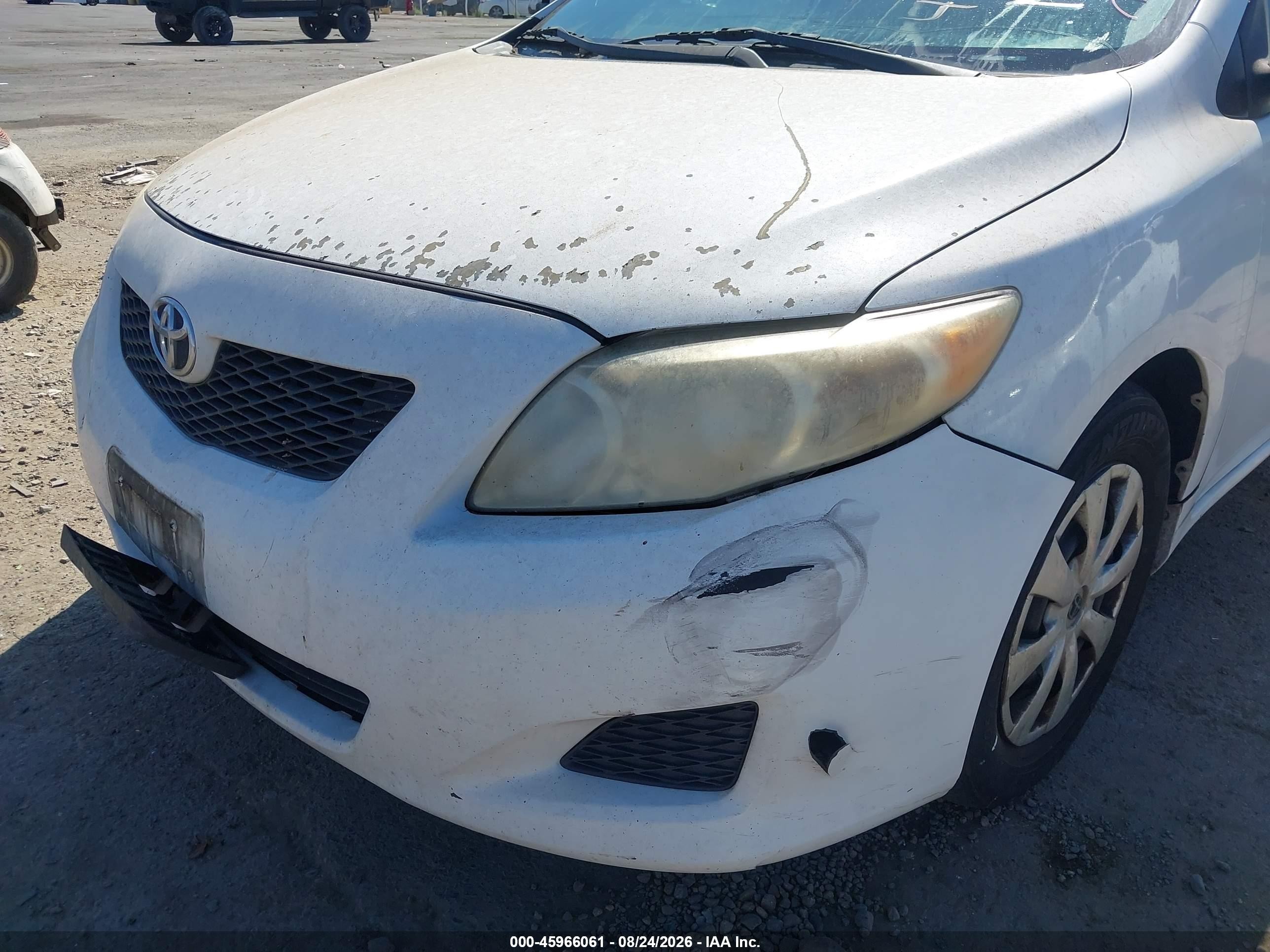 2010 Toyota Corolla   White vin: 1NXBU4EE7AZ209427