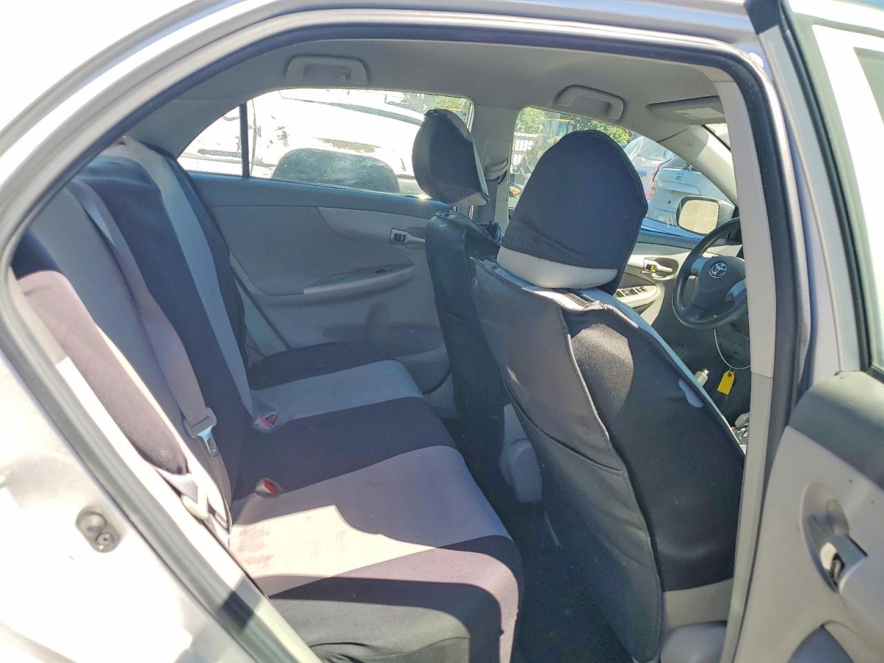 2010 Toyota Corolla Le Silver vin: 1NXBU4EE7AZ214501