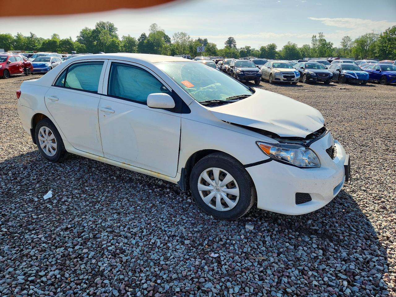 2010 Toyota Corolla Le White vin: 1NXBU4EE7AZ218872