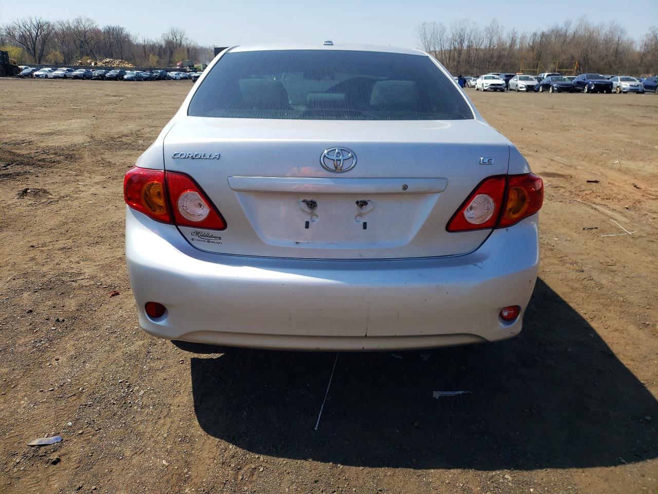 2010 Toyota Corolla Le Silver vin: 1NXBU4EE7AZ235123