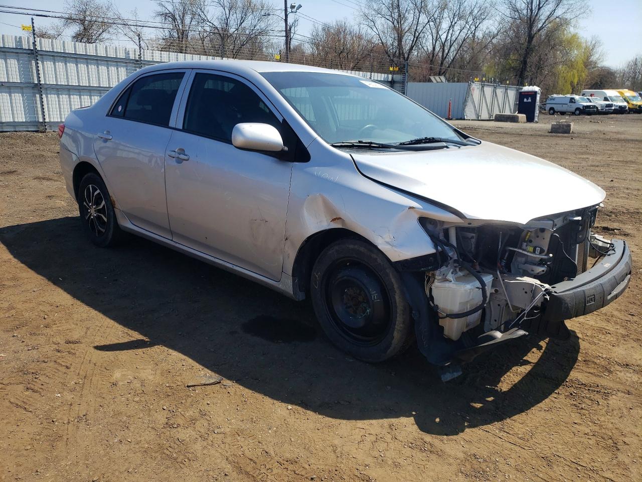 2010 Toyota Corolla Le Silver vin: 1NXBU4EE7AZ235123