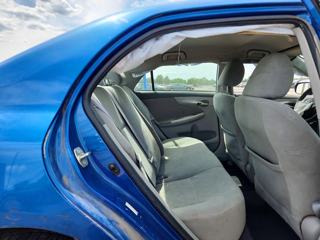 2010 Toyota Corolla Le Blue vin: 1NXBU4EE7AZ235736