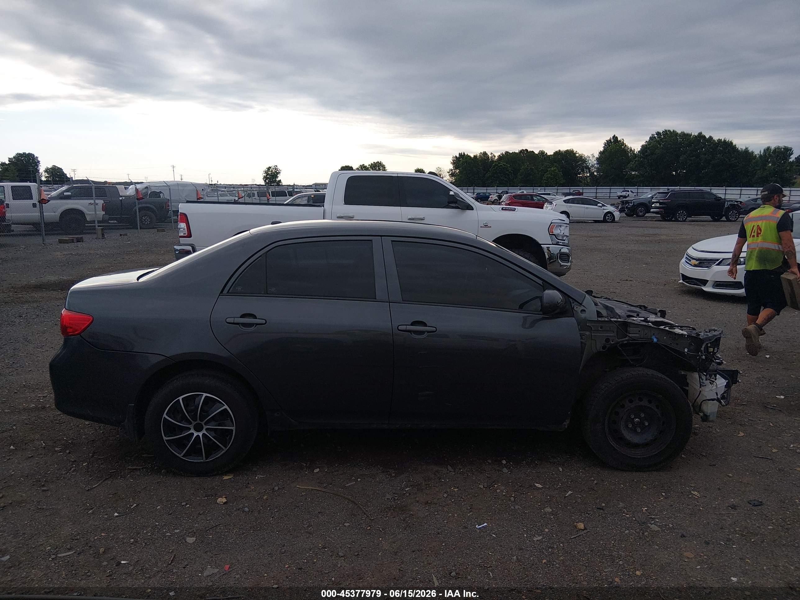 2010 Toyota Corolla Le Gray vin: 1NXBU4EE7AZ245649