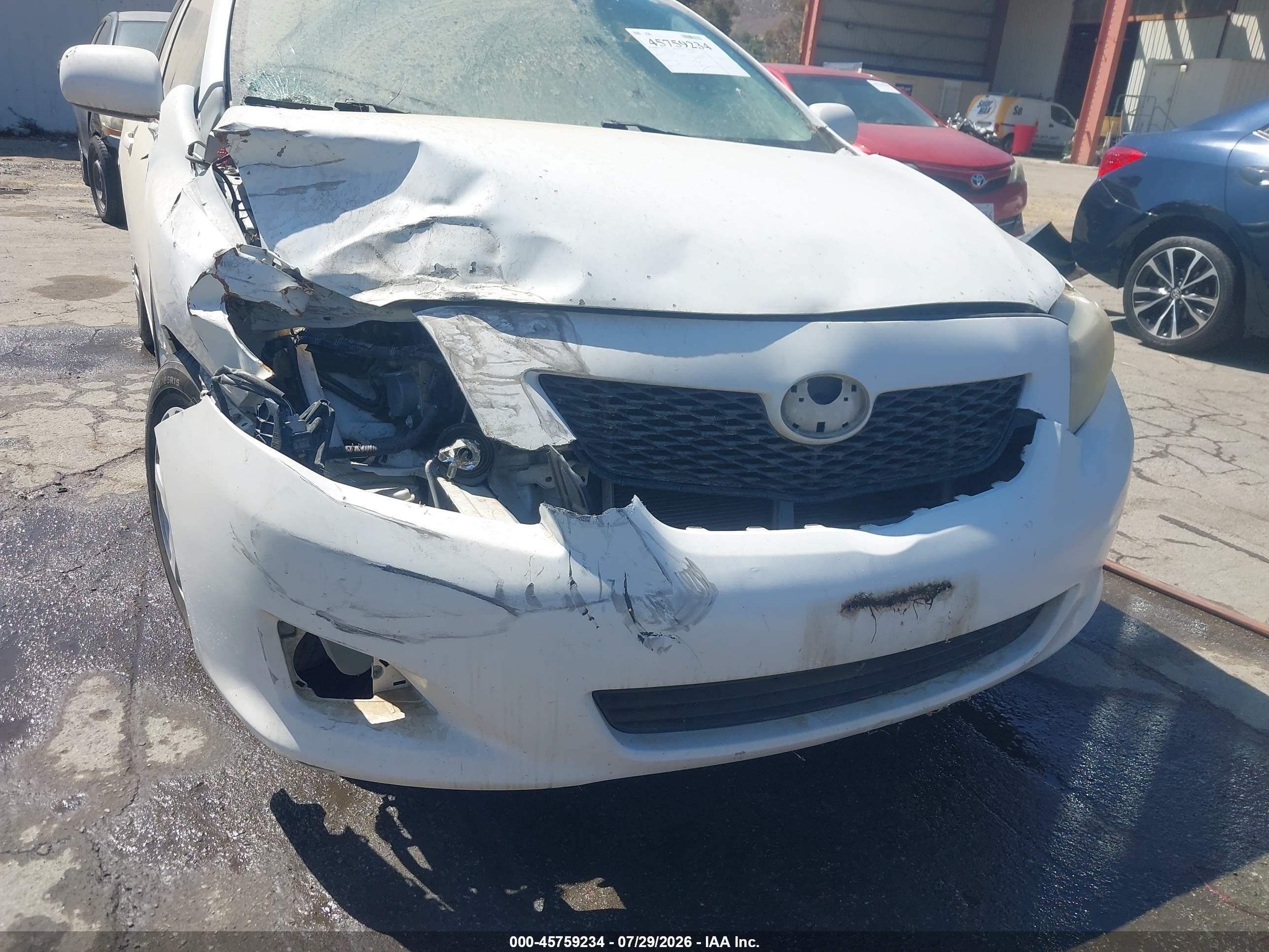2010 Toyota Corolla Le Белый vin: 1NXBU4EE7AZ288730