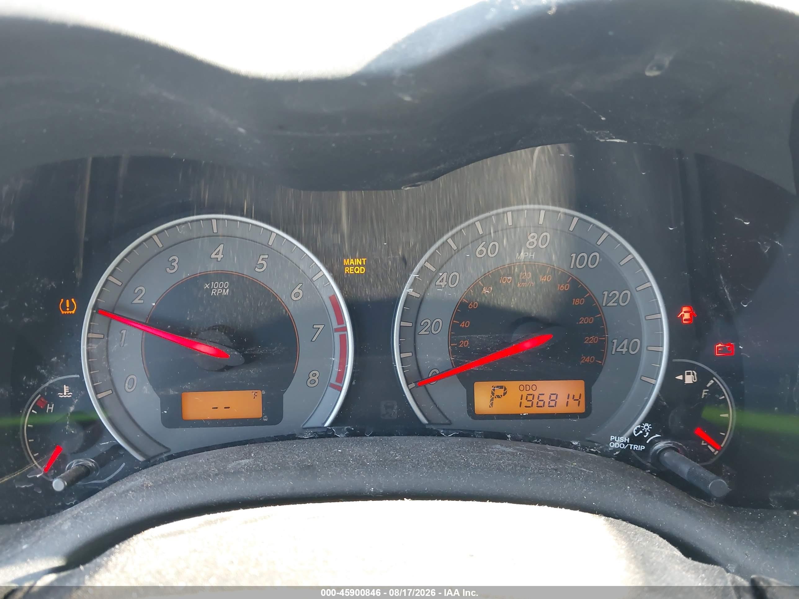 2010 Toyota Corolla S Серебряный vin: 1NXBU4EE7AZ291823