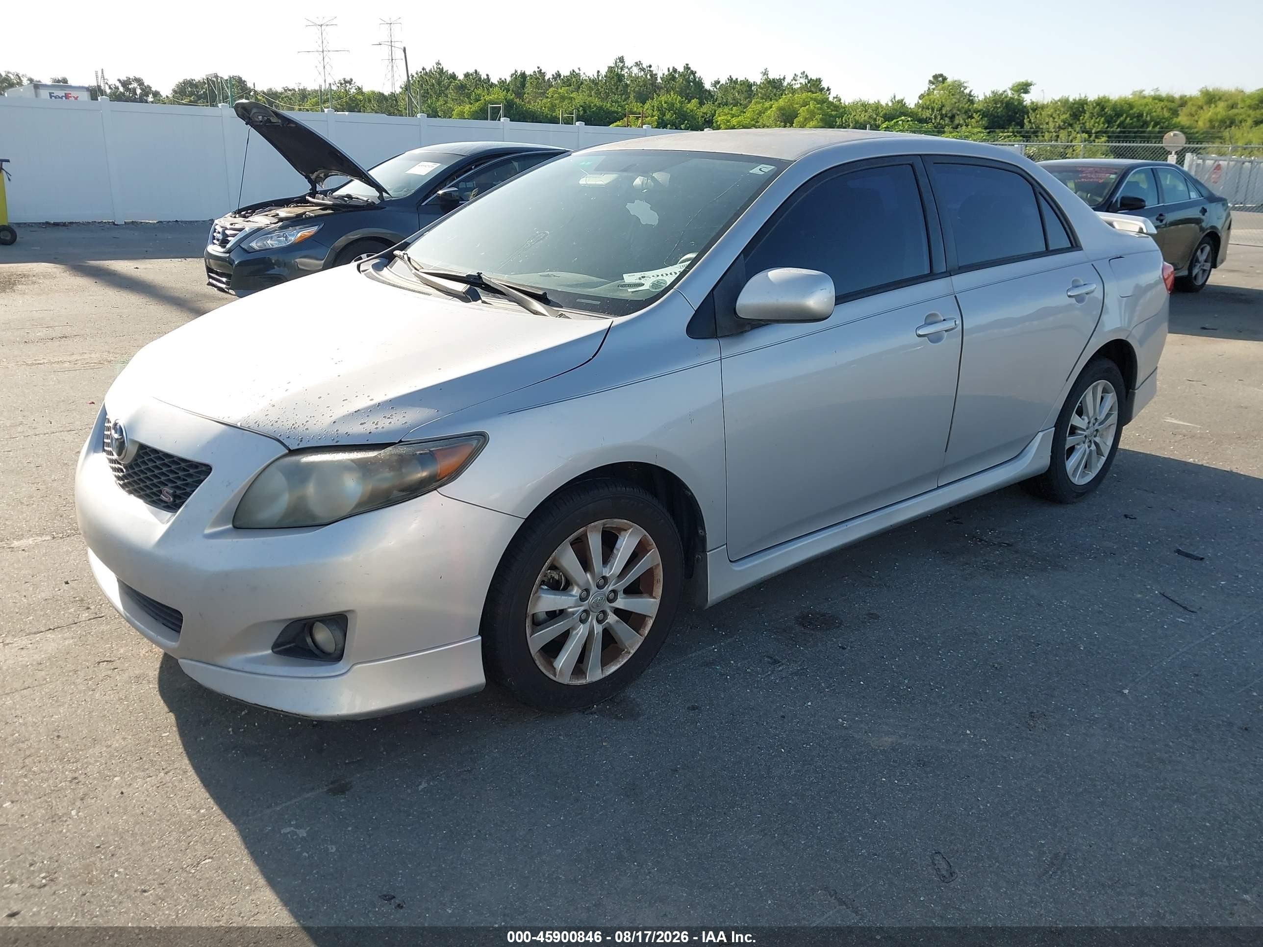 2010 Toyota Corolla S Серебряный vin: 1NXBU4EE7AZ291823