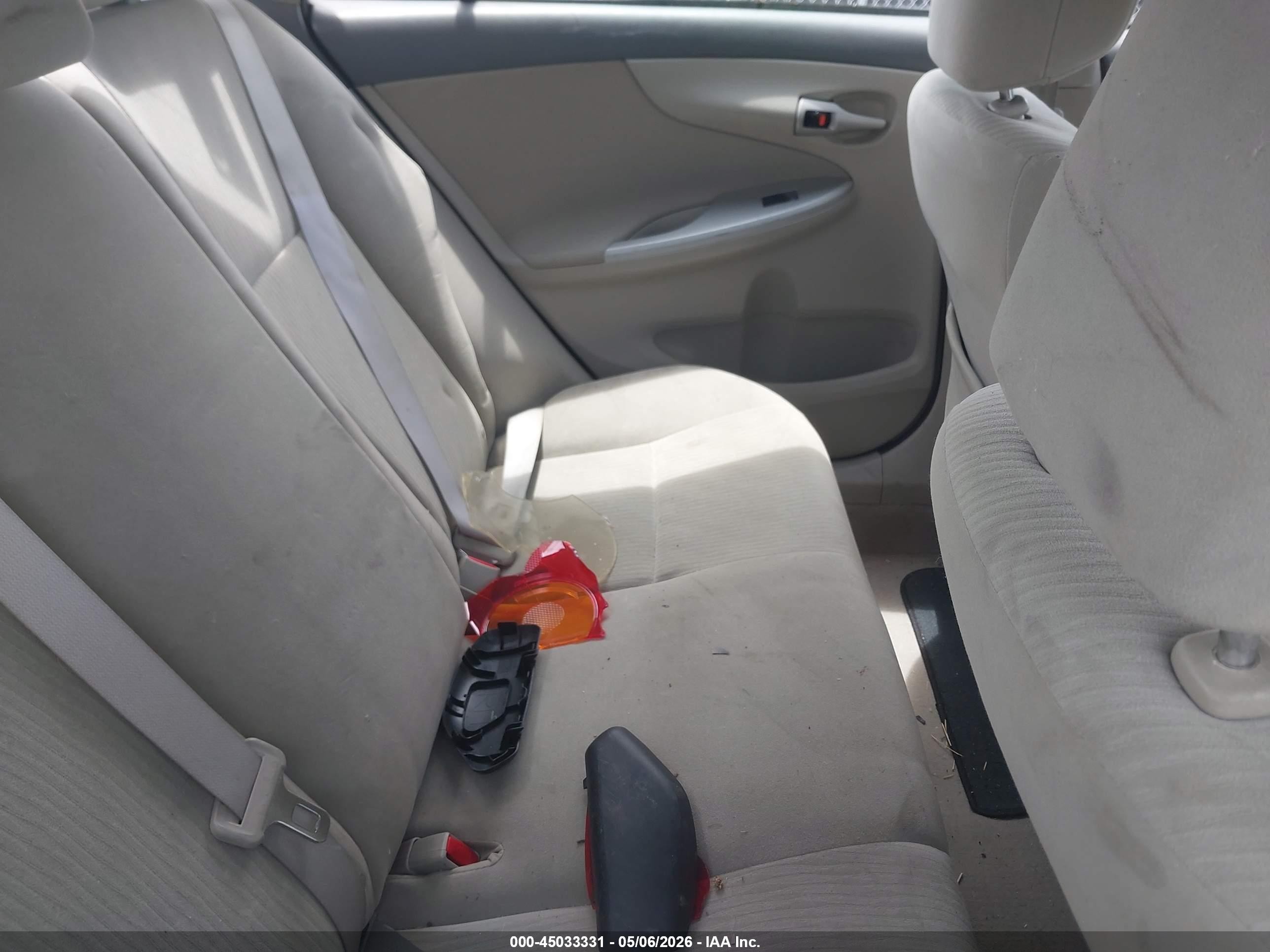2010 Toyota Corolla Le Blue vin: 1NXBU4EE7AZ303923