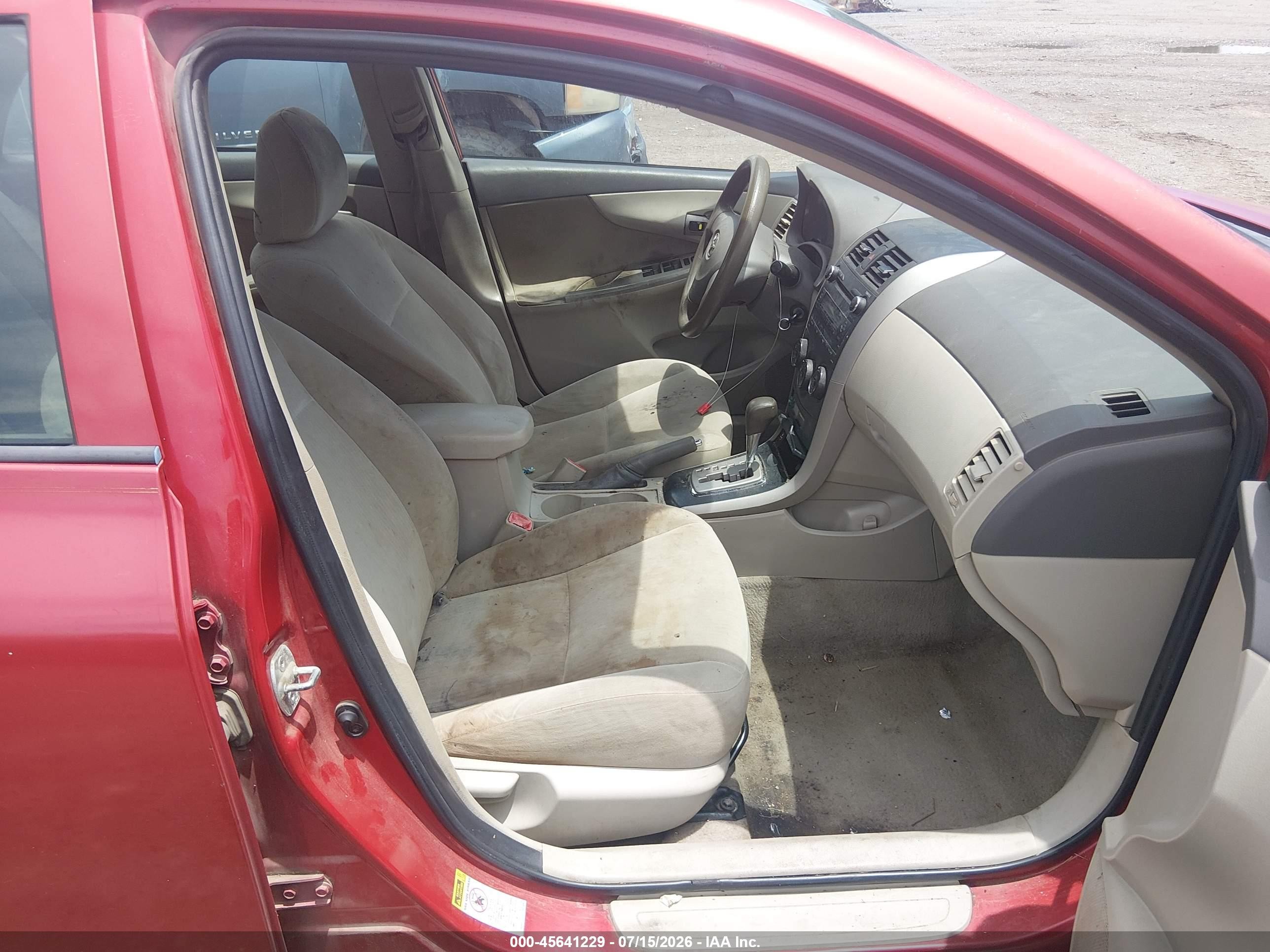 2010 Toyota Corolla Le Red vin: 1NXBU4EE7AZ304280