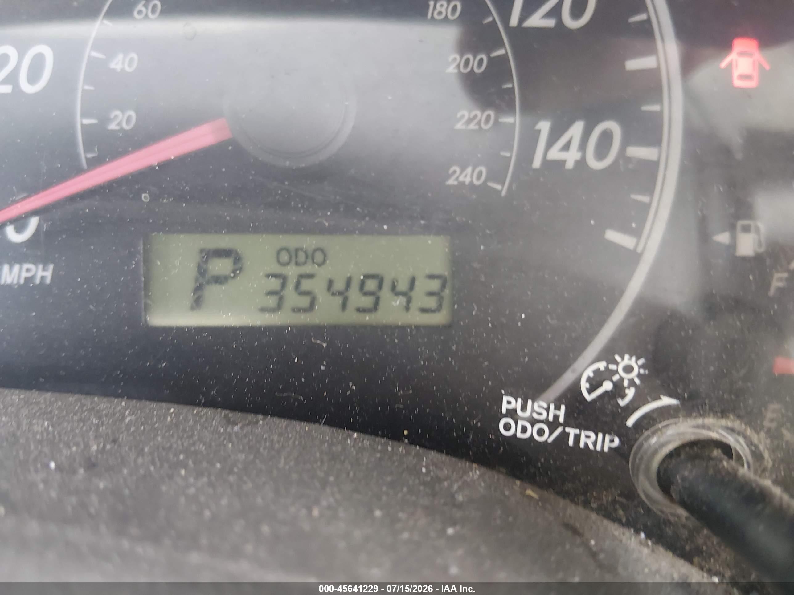 2010 Toyota Corolla Le Red vin: 1NXBU4EE7AZ304280