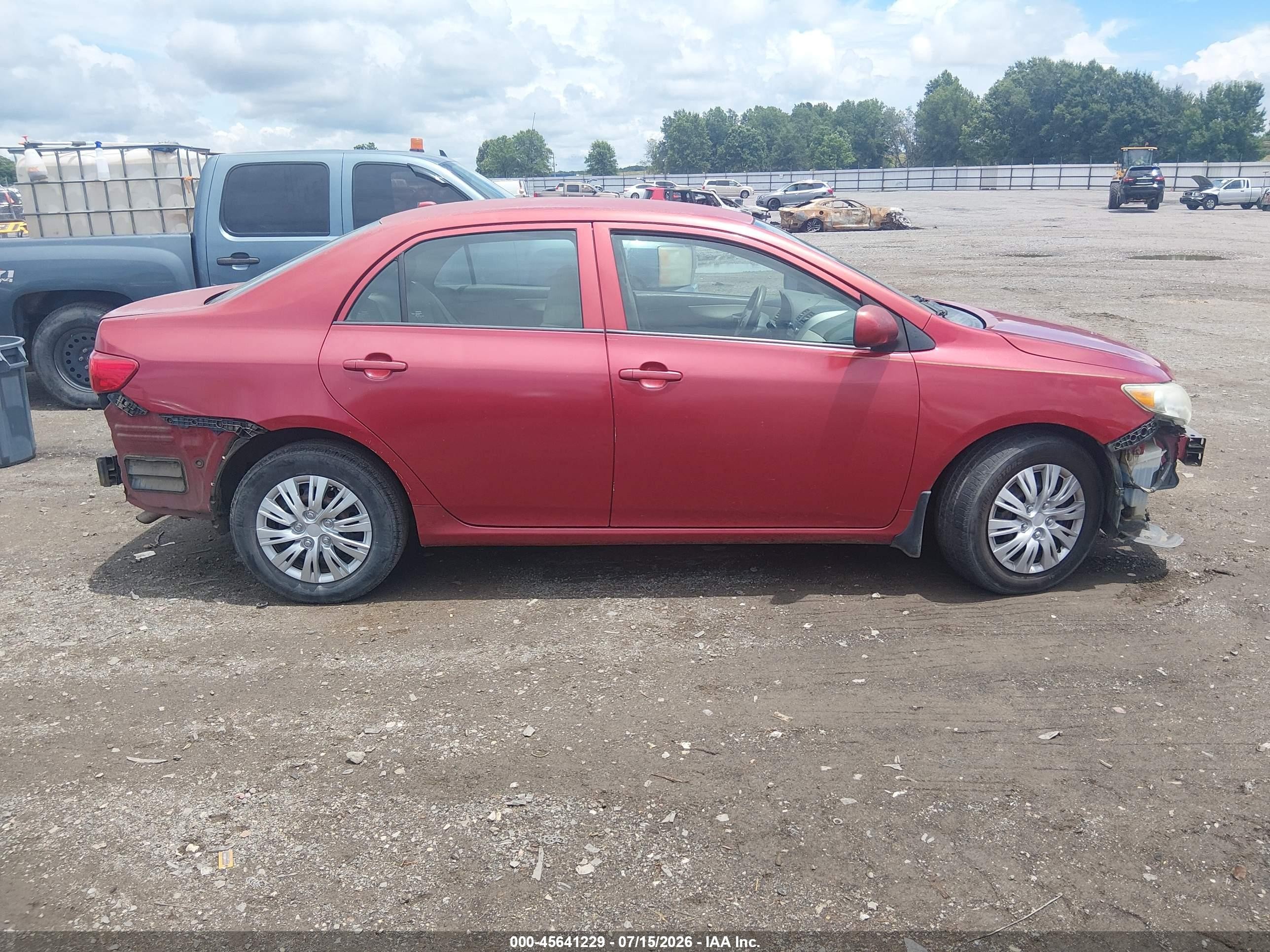 2010 Toyota Corolla Le Red vin: 1NXBU4EE7AZ304280
