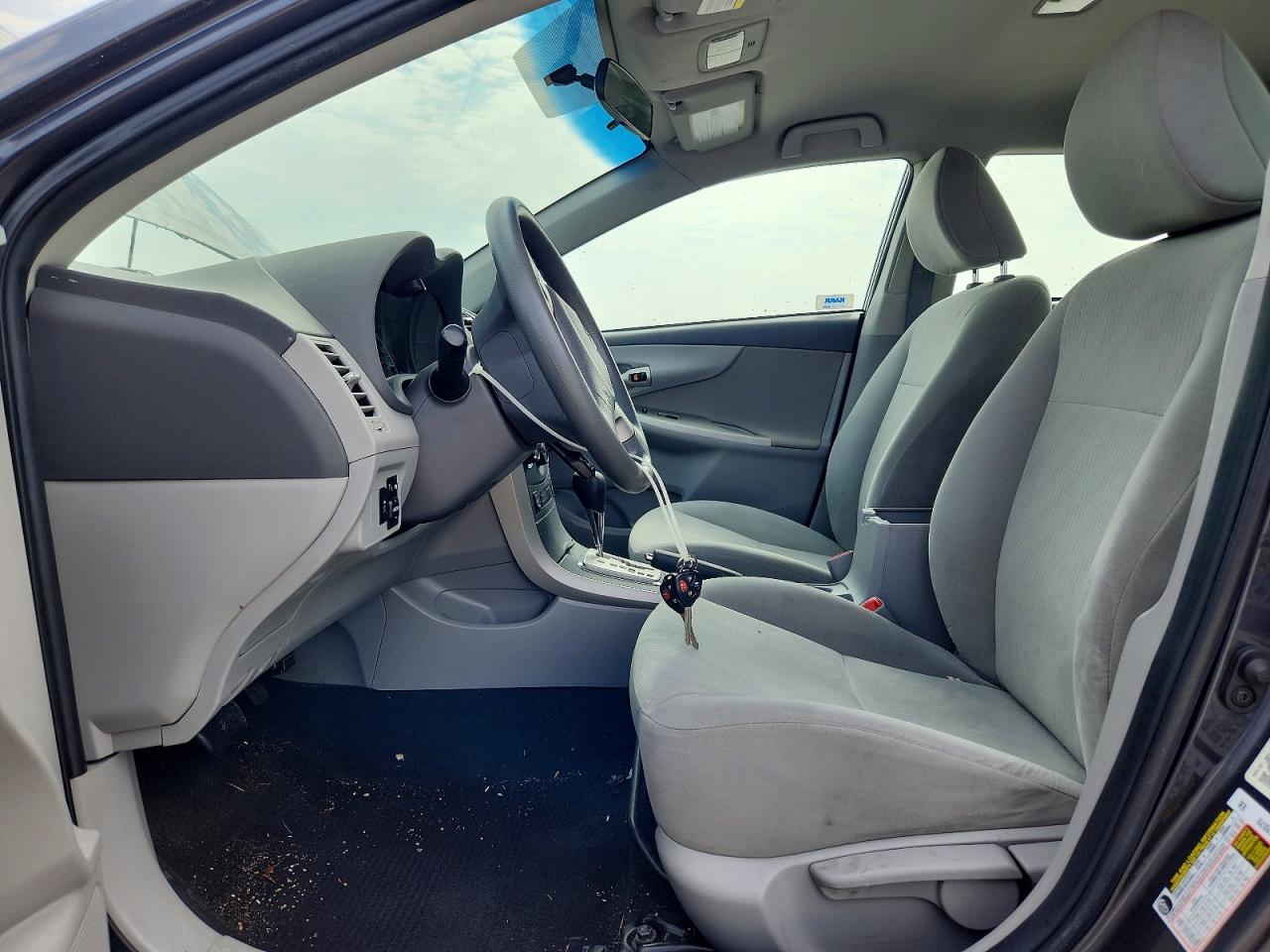 2010 Toyota Corolla Le Gray vin: 1NXBU4EE7AZ313156