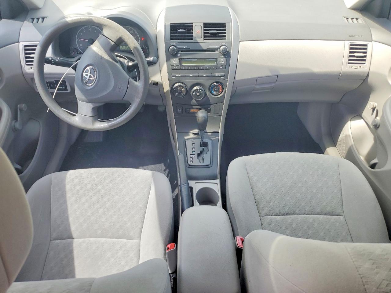 2010 Toyota Corolla Base Silver vin: 1NXBU4EE7AZ317109