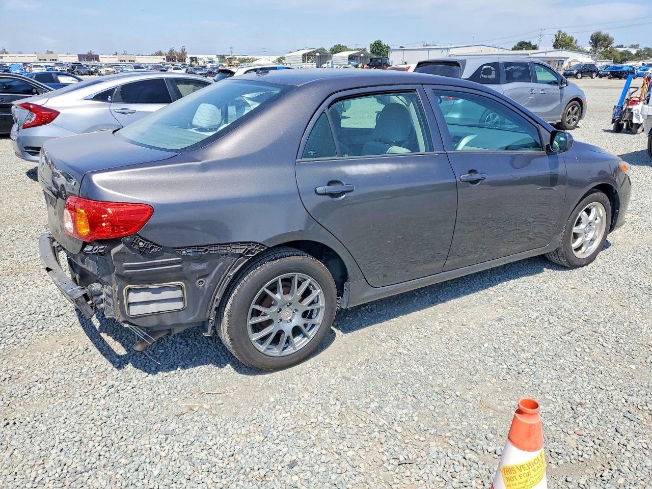 2010 Toyota Corolla Le Gray vin: 1NXBU4EE7AZ319040