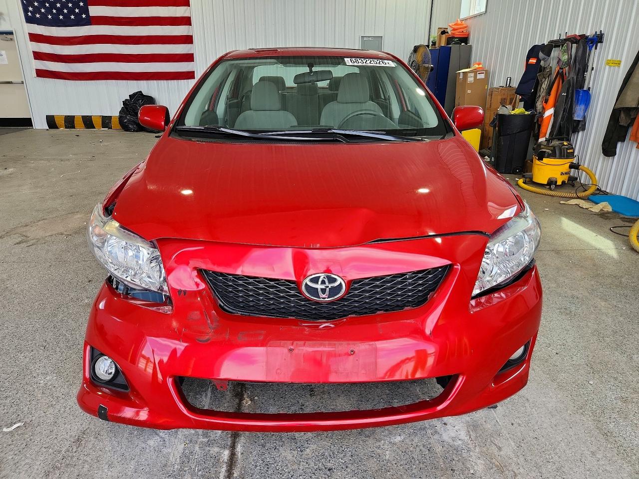 2010 Toyota Corolla Le Red vin: 1NXBU4EE7AZ321192
