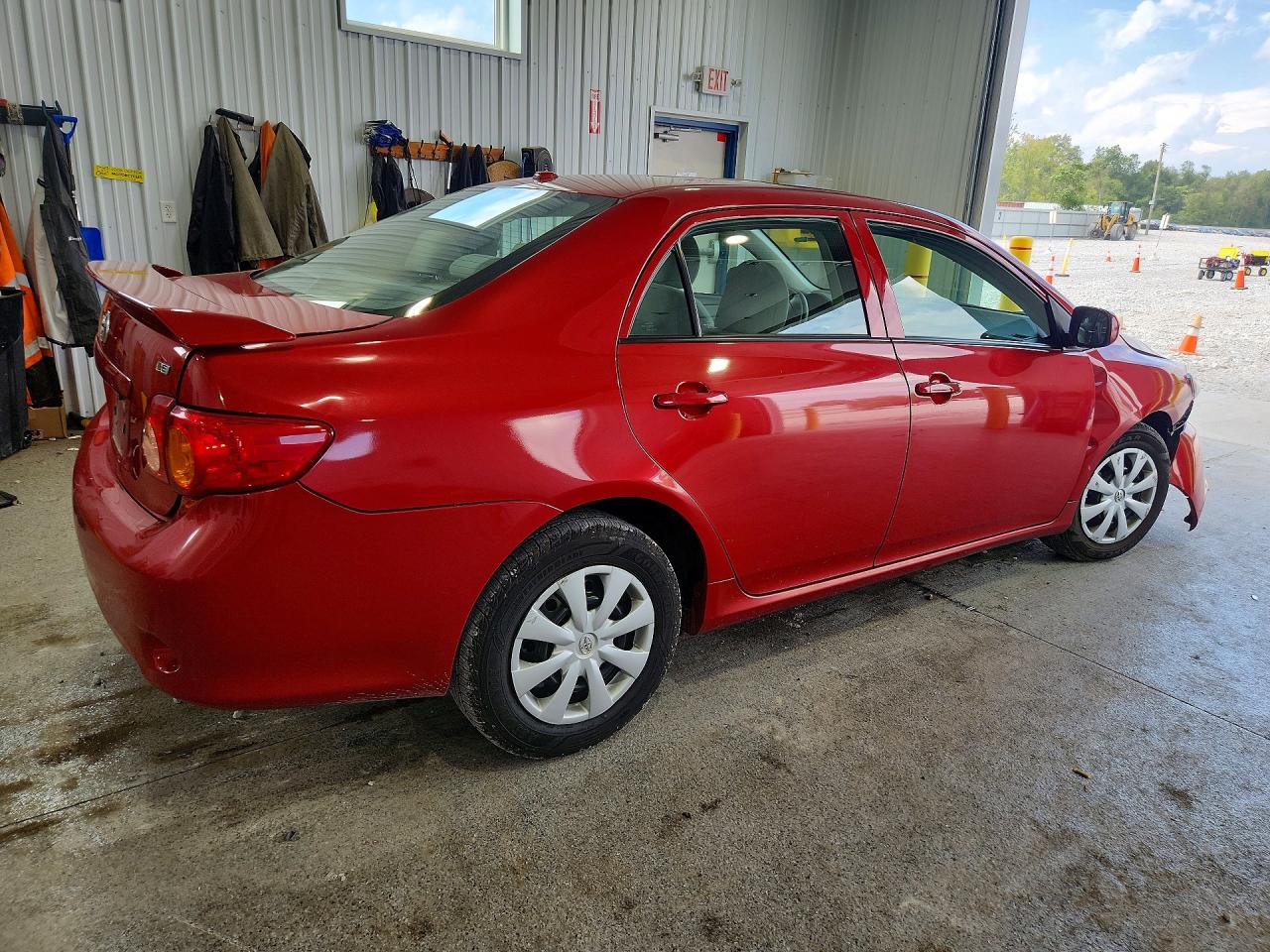 2010 Toyota Corolla Le Red vin: 1NXBU4EE7AZ321192
