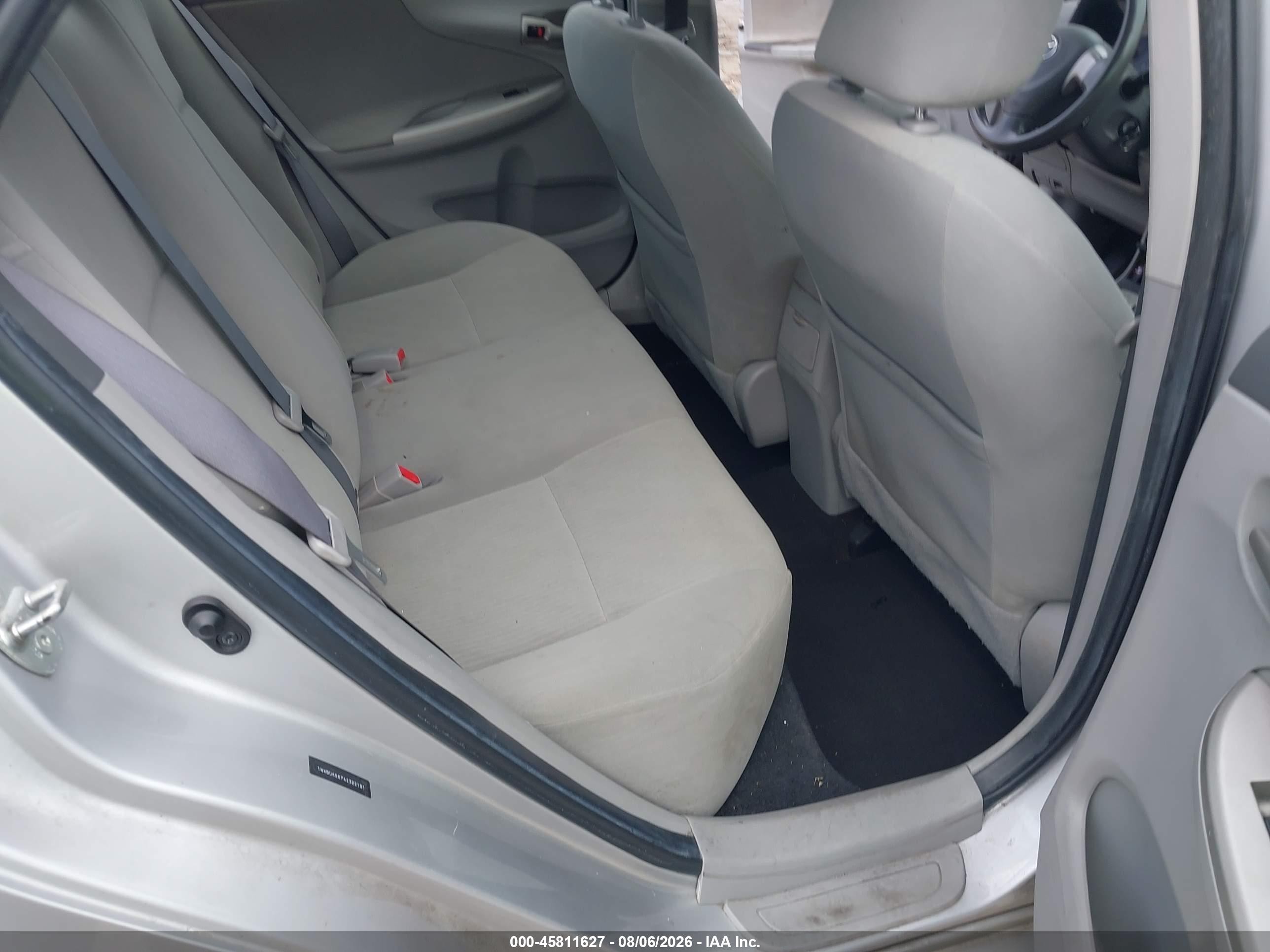 2010 Toyota Corolla Le Silver vin: 1NXBU4EE7AZ322181