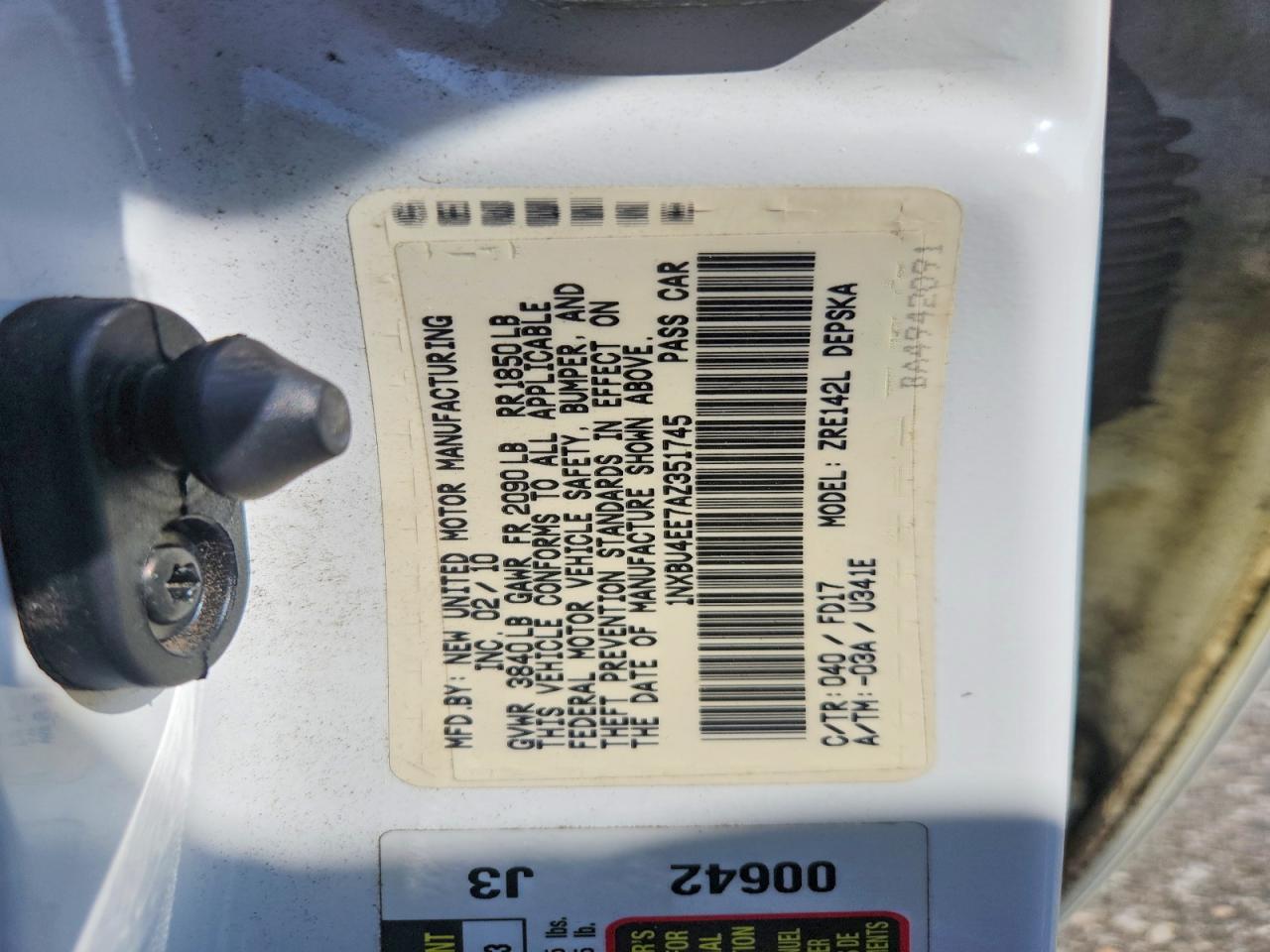2010 Toyota Corolla S White vin: 1NXBU4EE7AZ351745