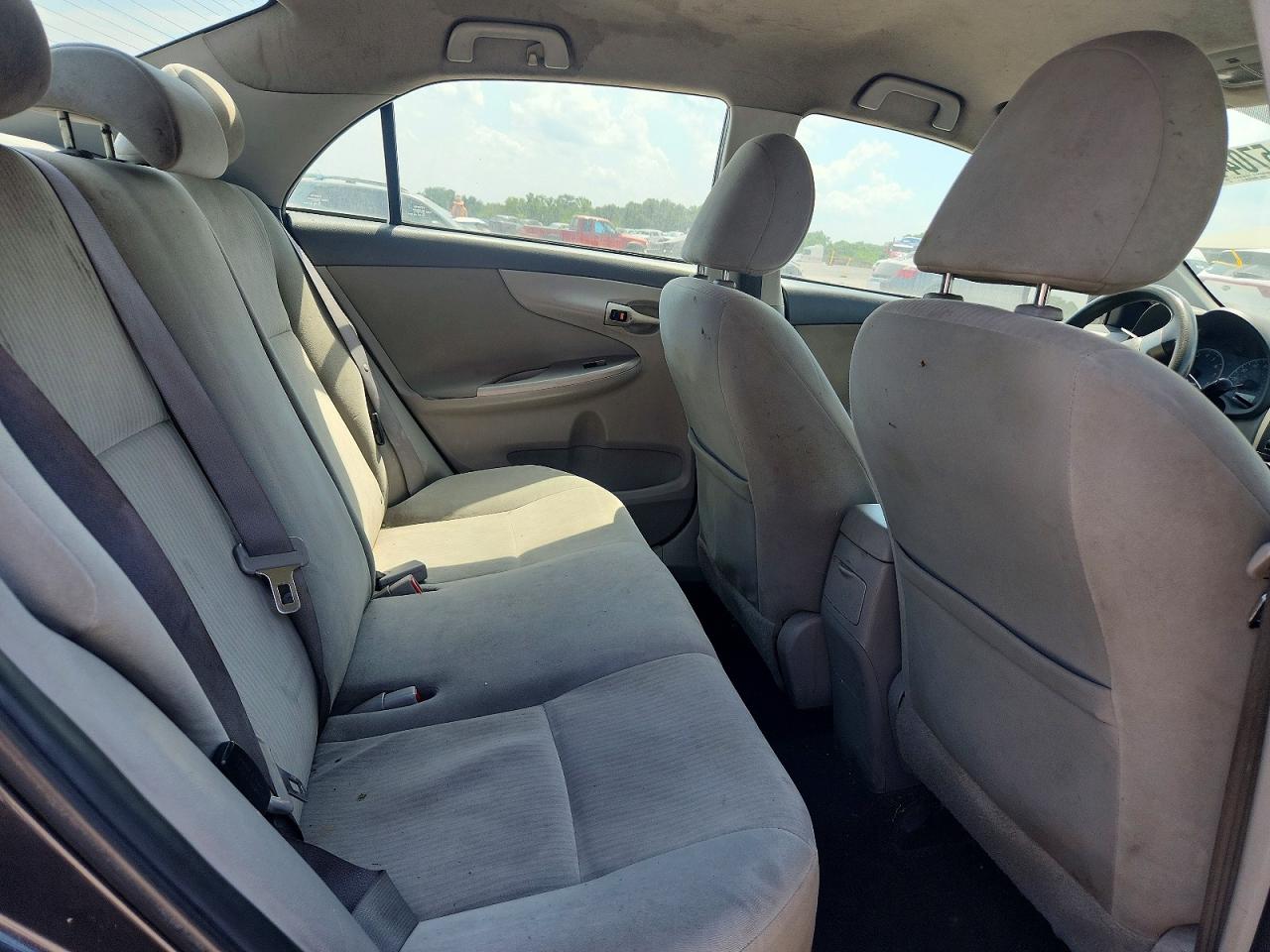 2010 Toyt Corolla Gray vin: 1NXBU4EE7AZ354483