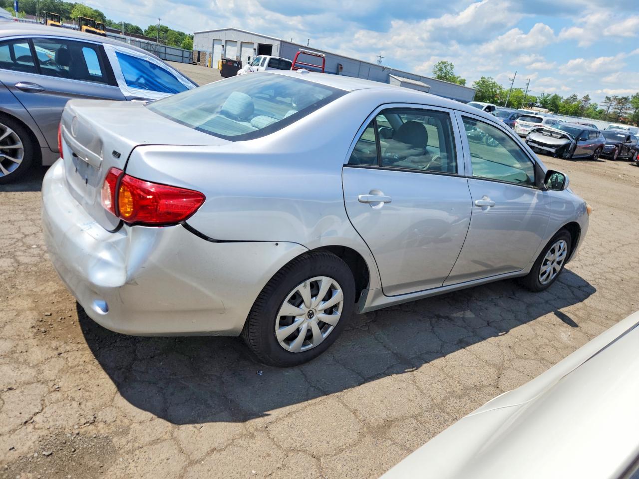 2010 Toyota Corolla Le Gray vin: 1NXBU4EE7AZ356959