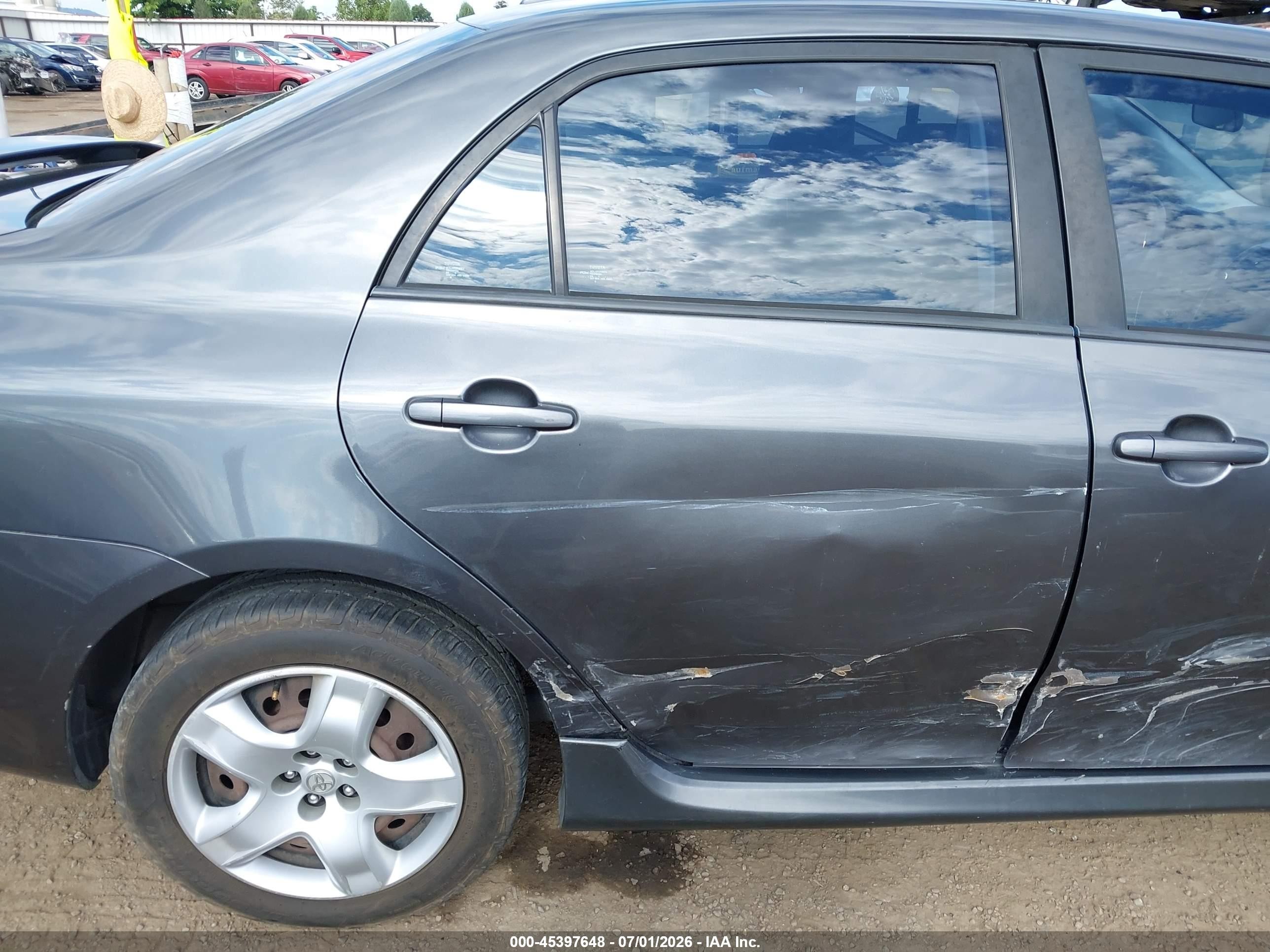 2010 Toyota Corolla S Серый vin: 1NXBU4EE7AZ372580