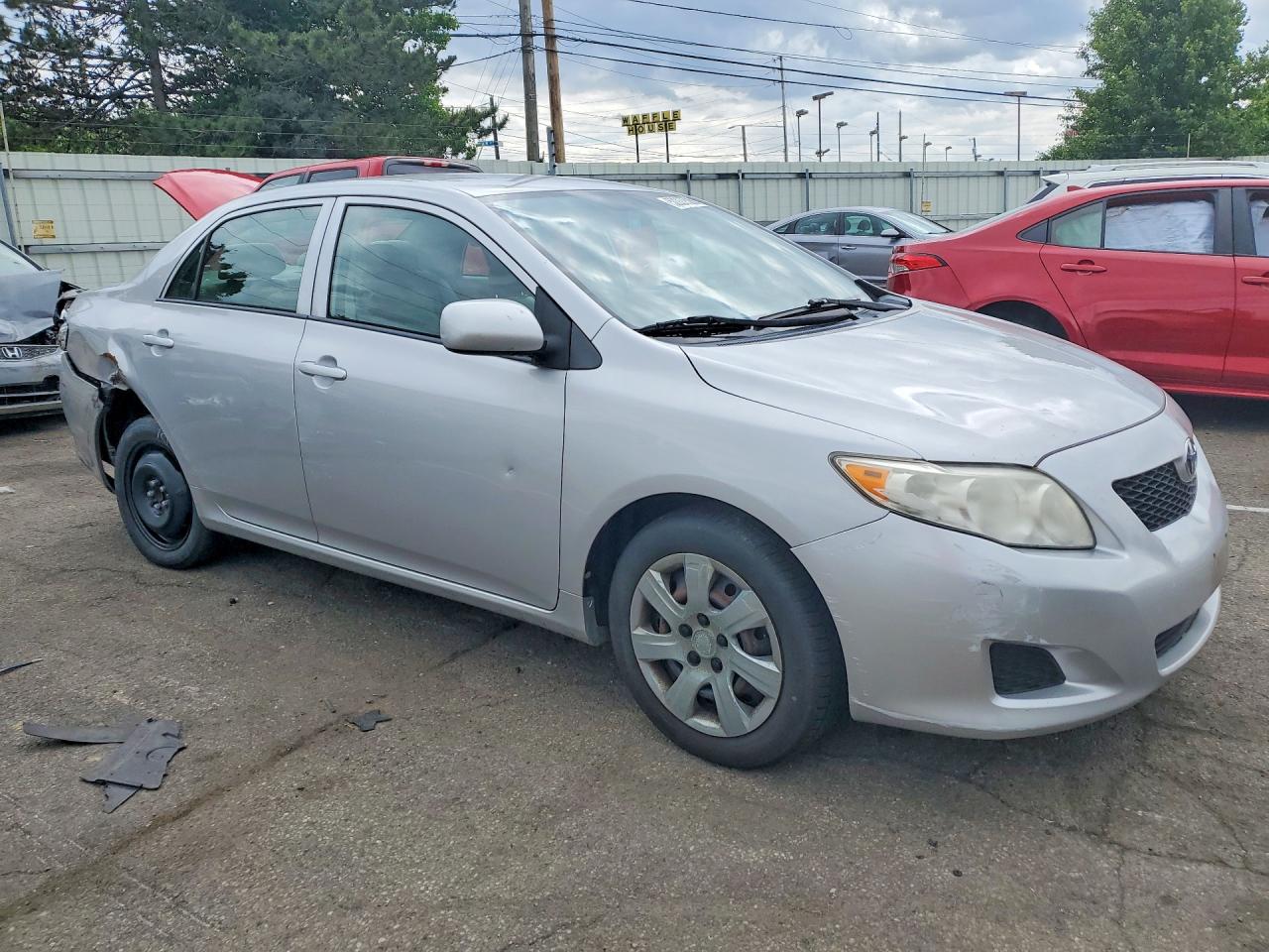 2010 Toyota Corolla Le Серебряный vin: 1NXBU4EE7AZ374622
