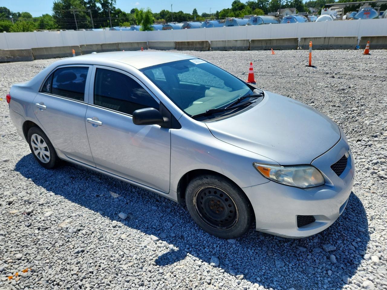 2010 Toyota Corolla Base Серебряный vin: 1NXBU4EE8AZ168791