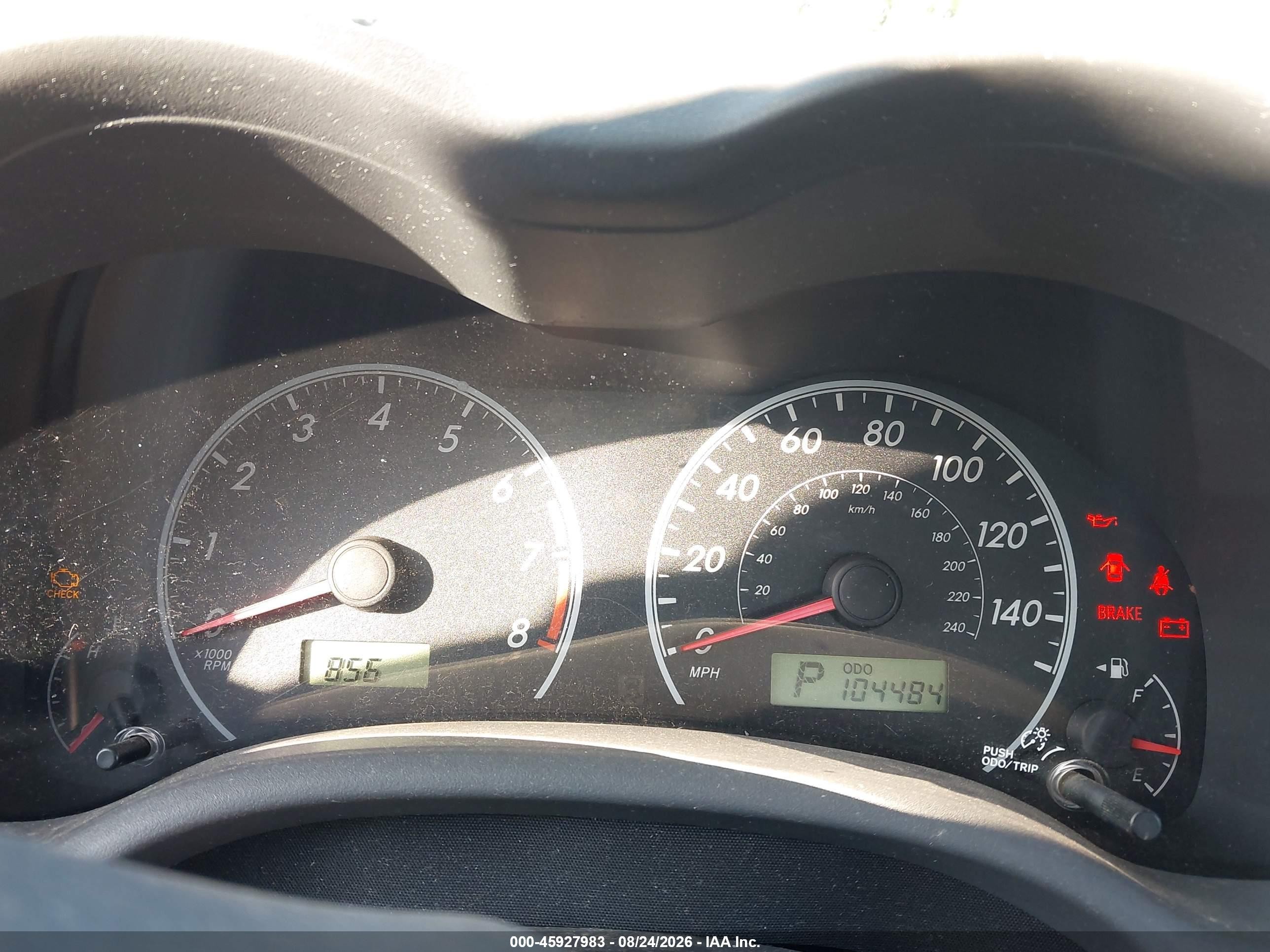 2010 Toyota Corolla Le Red vin: 1NXBU4EE8AZ177930