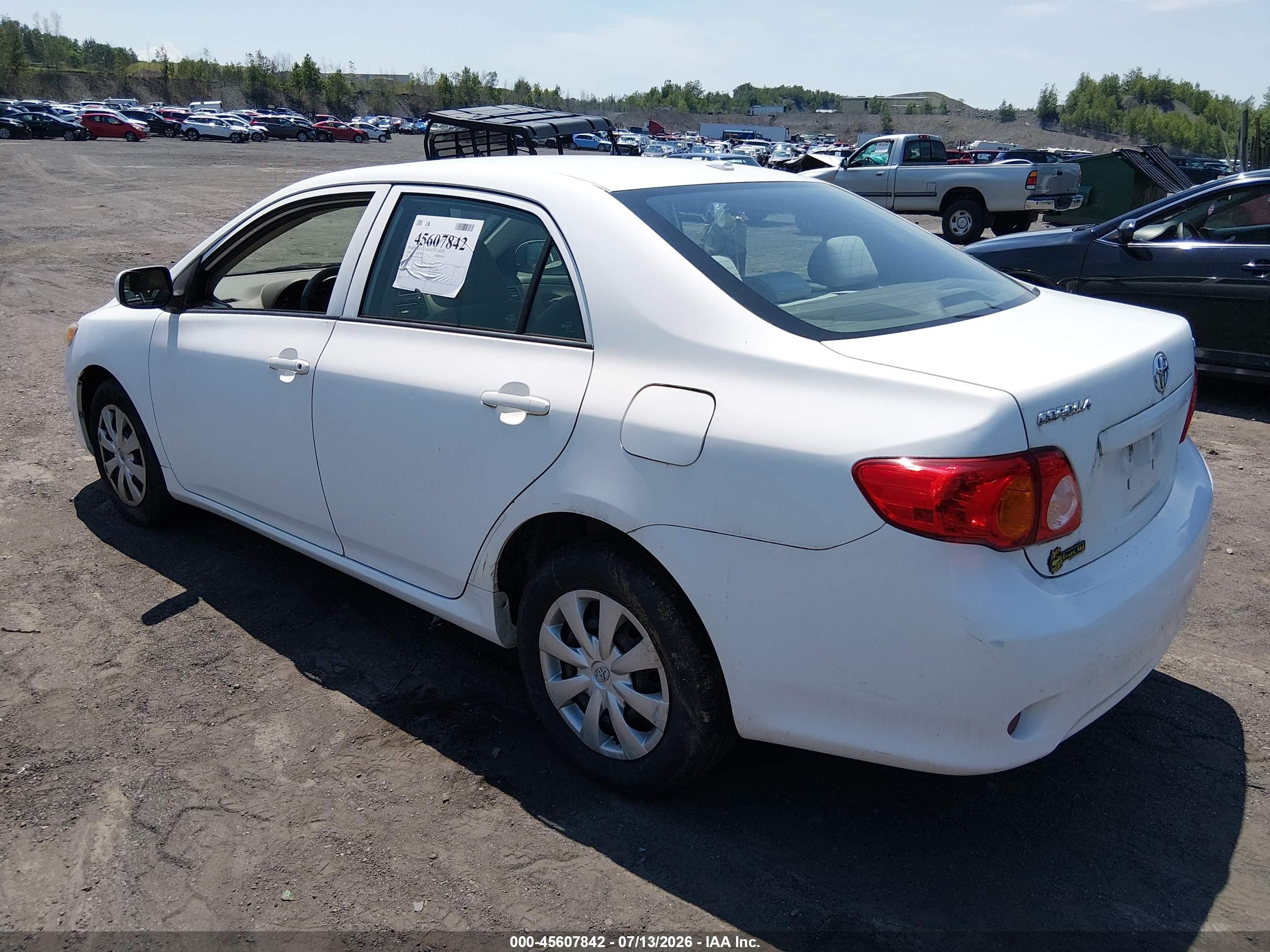 2010 Toyota Corolla Le White vin: 1NXBU4EE8AZ179631