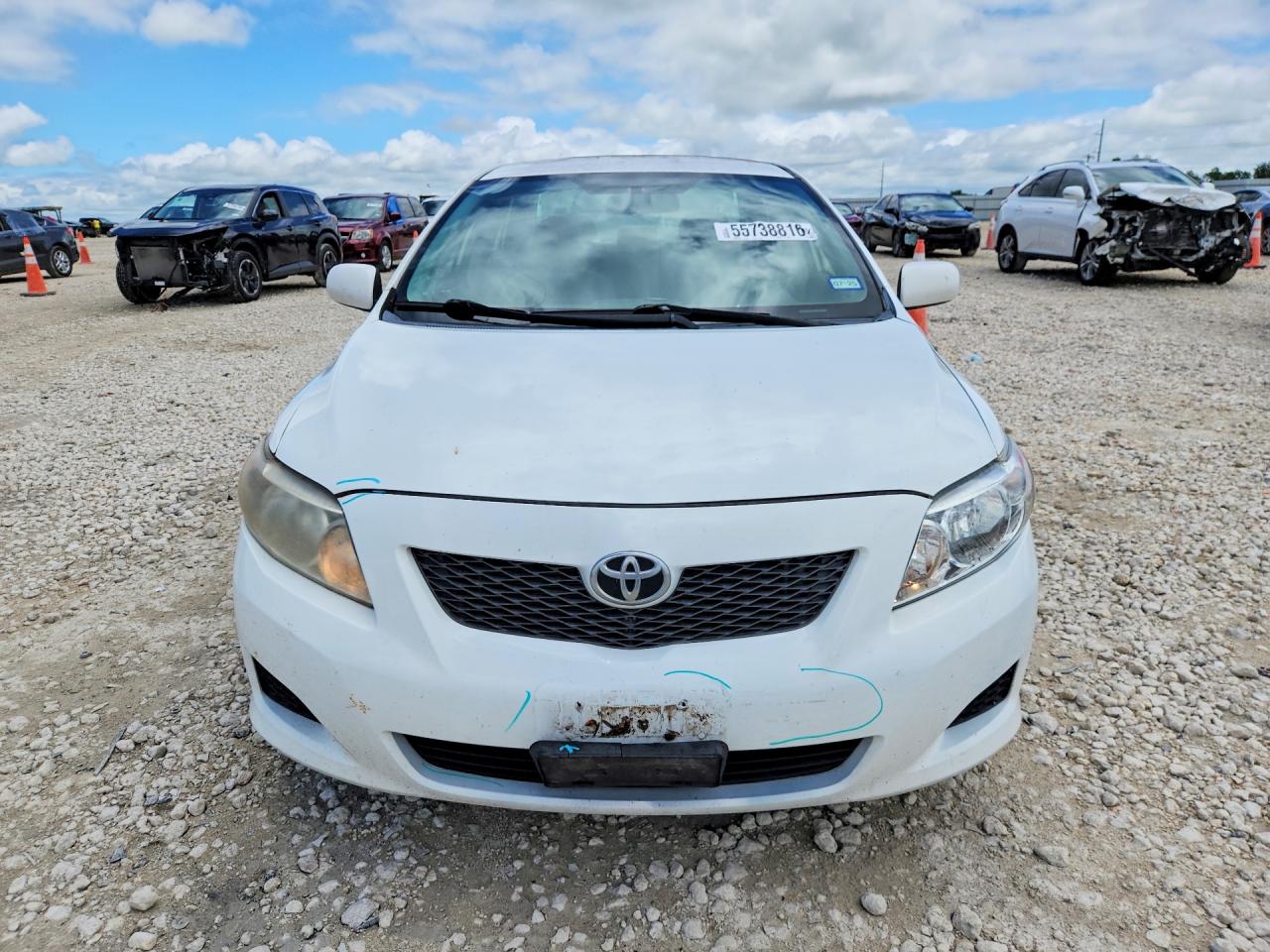 2010 Toyota Corolla Le White vin: 1NXBU4EE8AZ225538