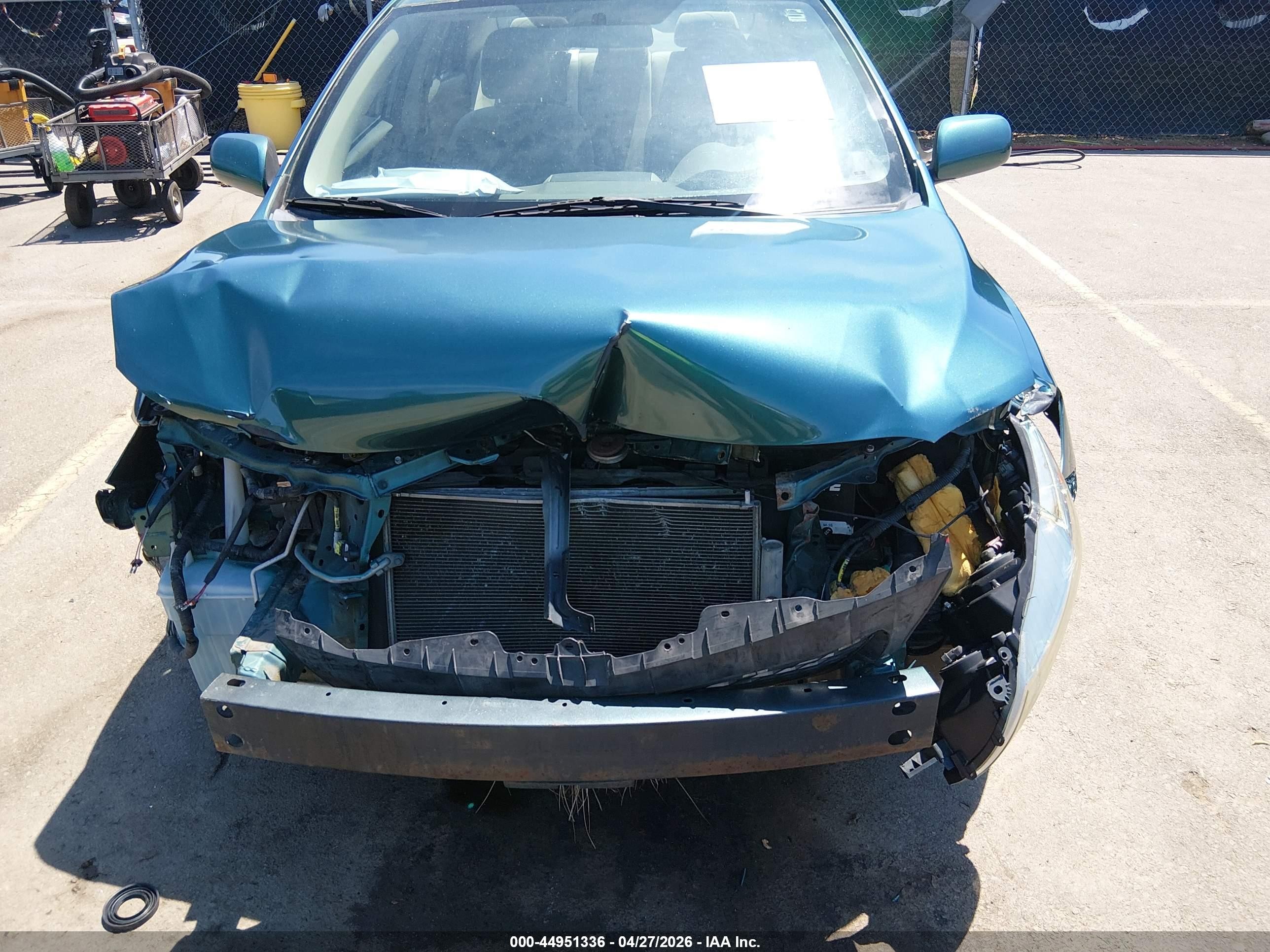 2010 Toyota Corolla Le Green vin: 1NXBU4EE8AZ226009