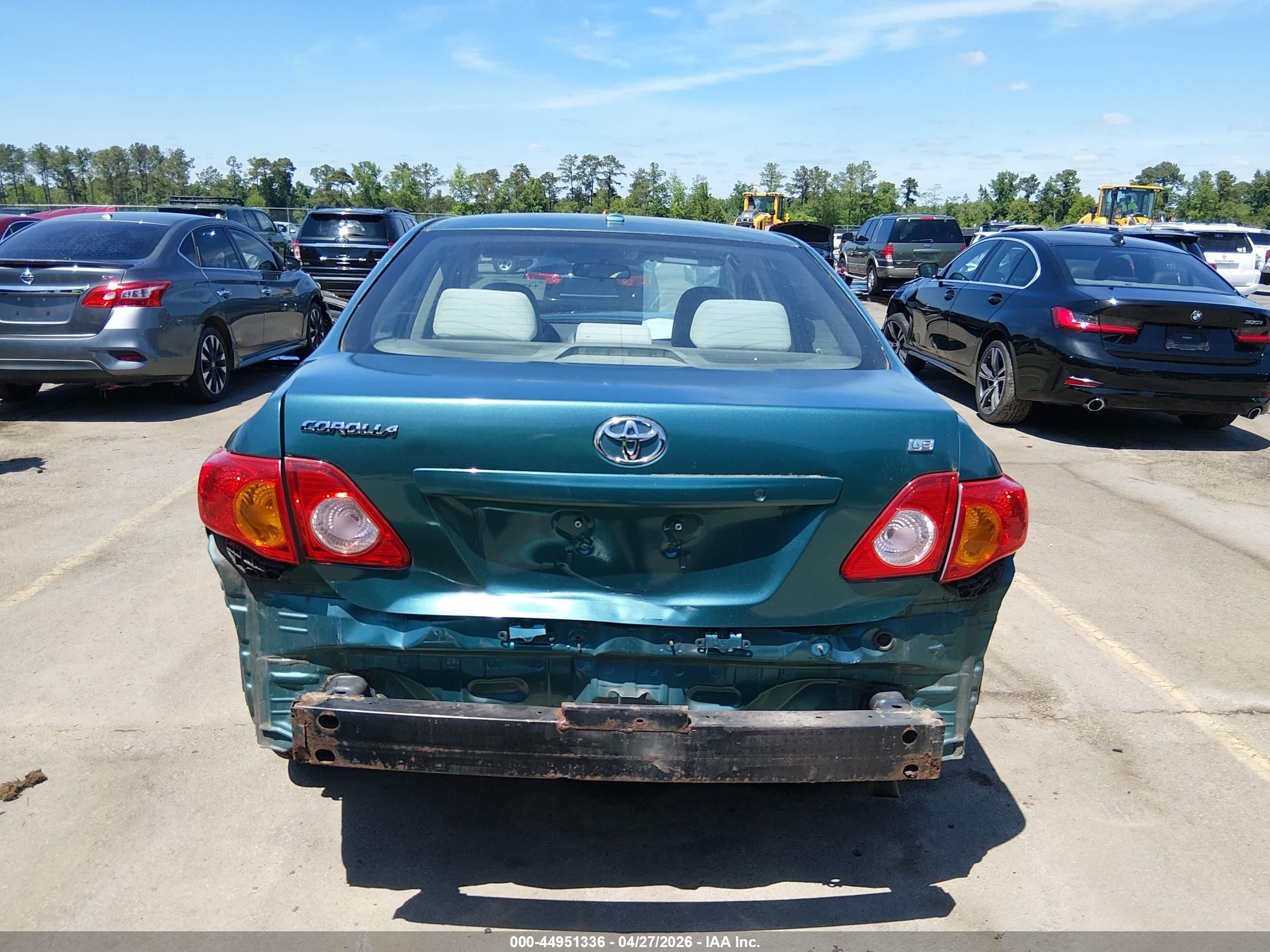 2010 Toyota Corolla Le Green vin: 1NXBU4EE8AZ226009