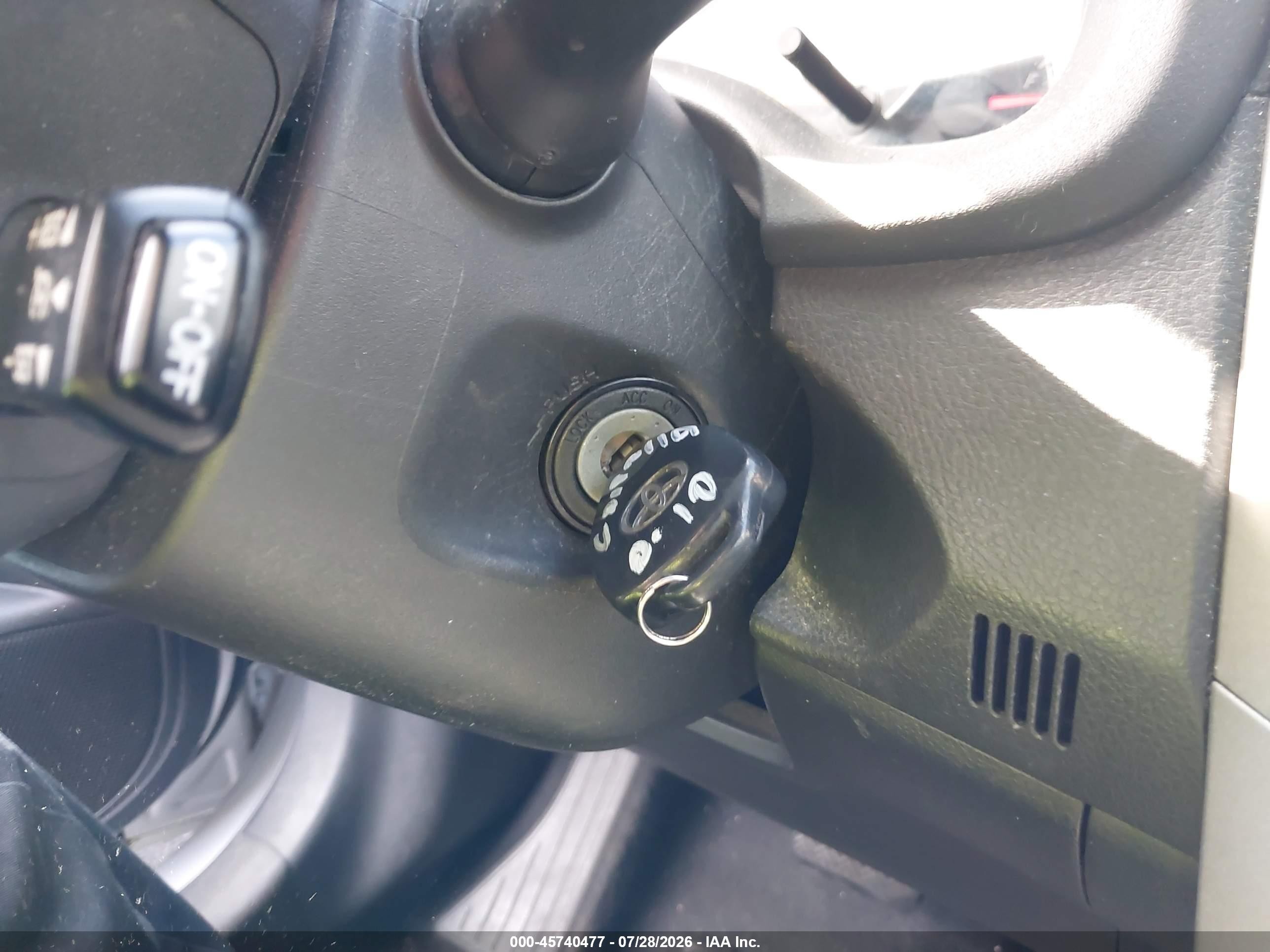 2010 Toyota Corolla S Silver vin: 1NXBU4EE8AZ234031