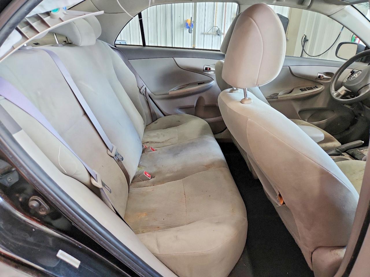 2010 Toyota Corolla Le Black vin: 1NXBU4EE8AZ250438